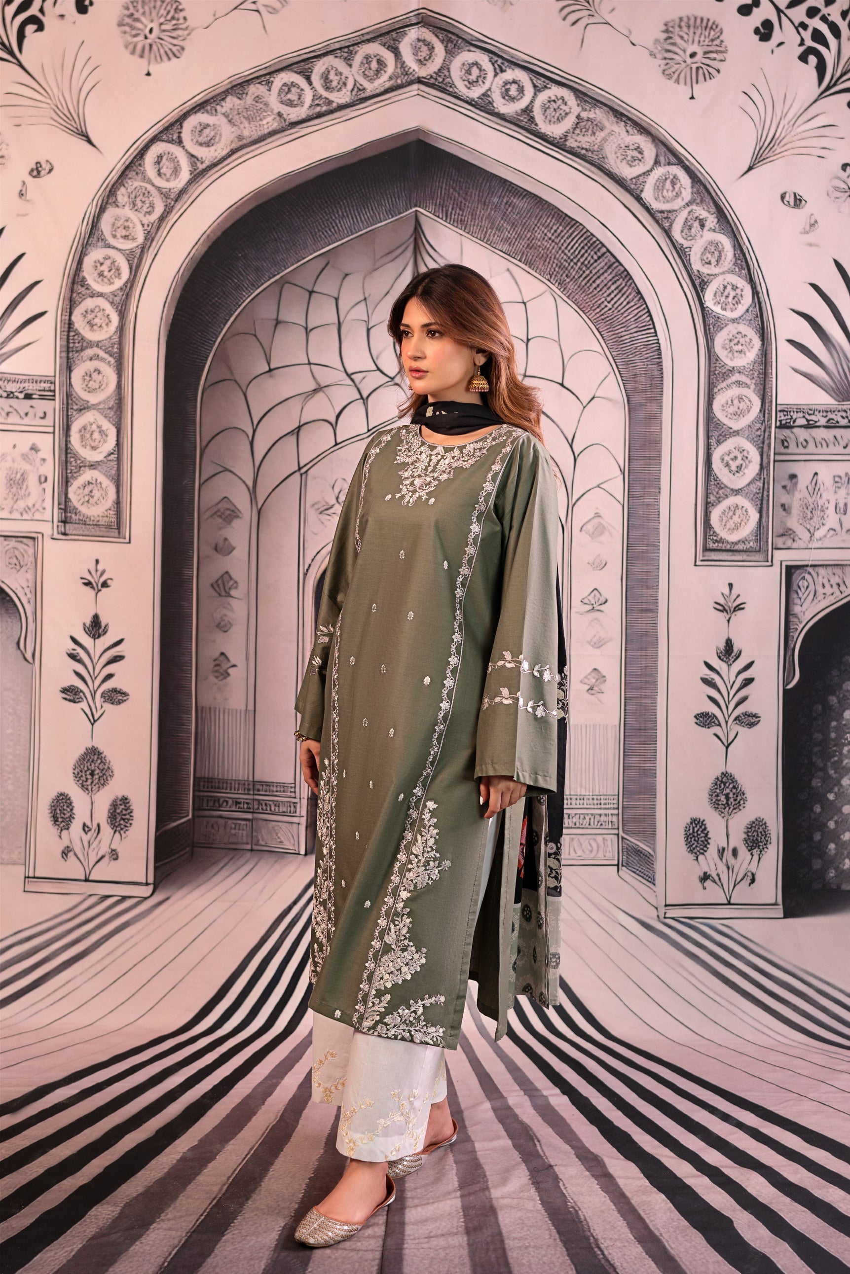 Urge Pret EMMANUEL Women 3pcs