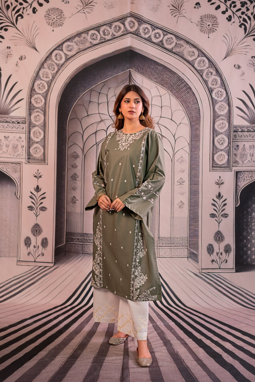 Urge Pret EMMANUEL Women 3pcs