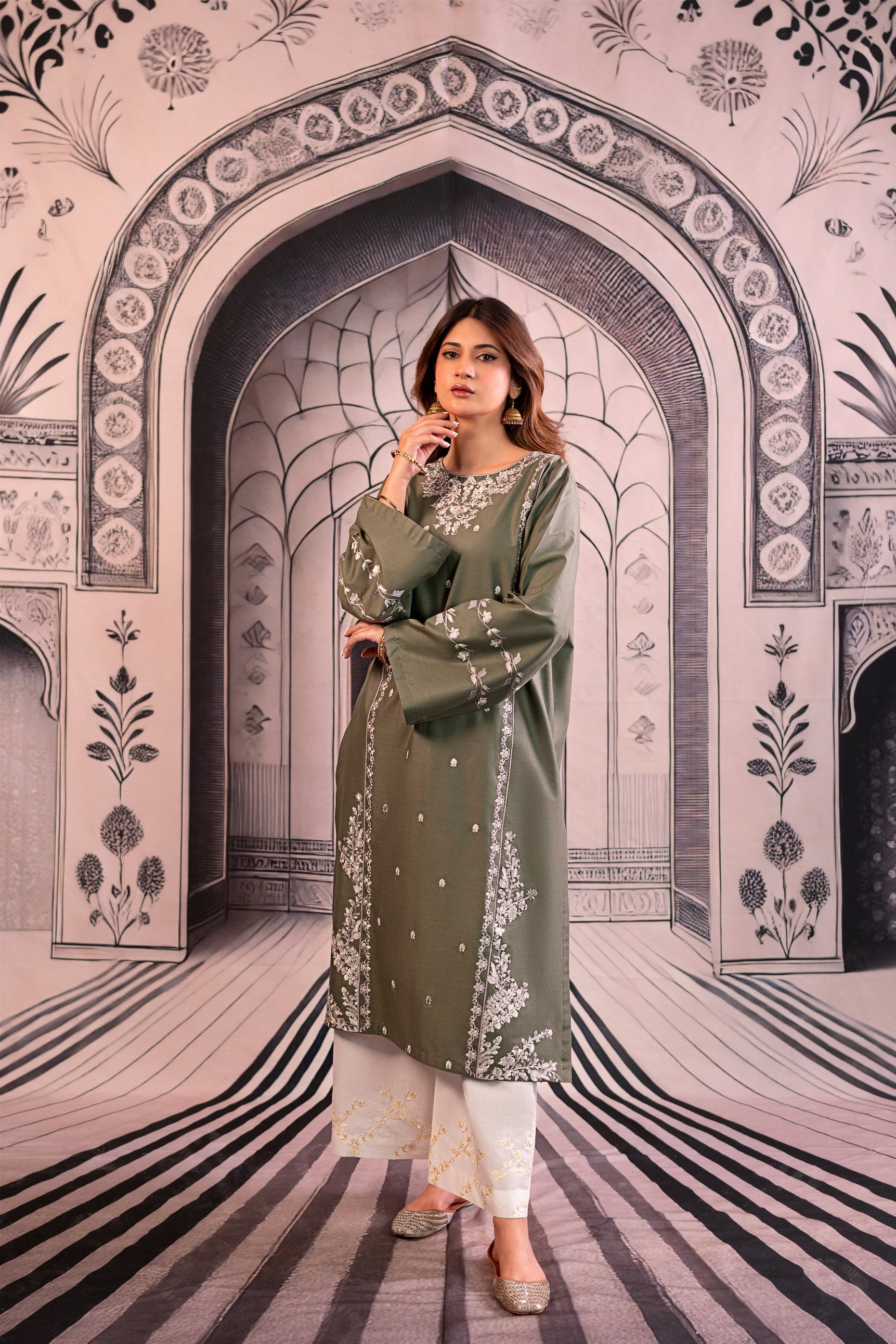 Urge Pret EMMANUEL Women 3pcs