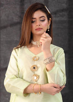 A&J Pistachio Women 2pcs