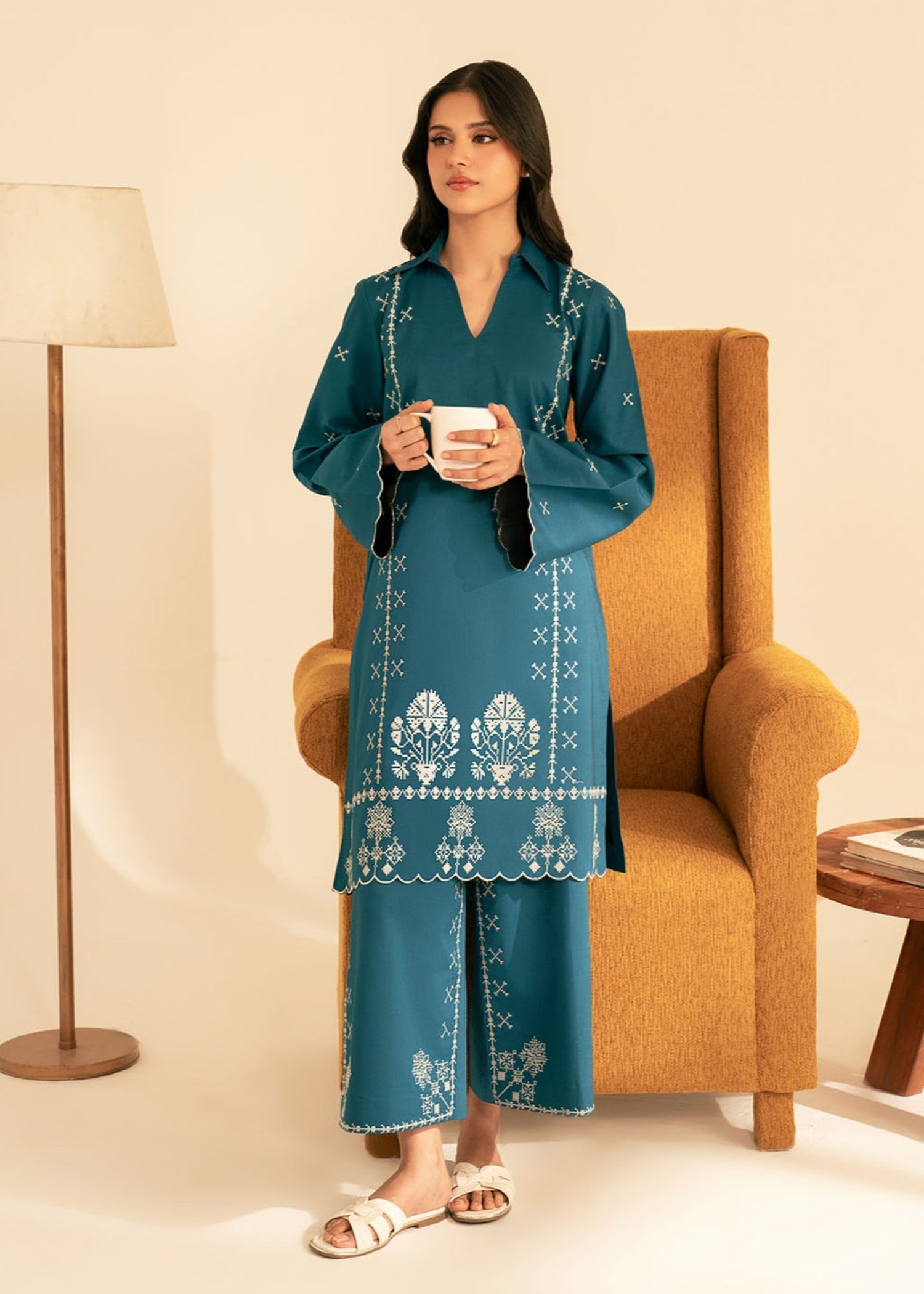 Yards VOGUE Women 2pcs