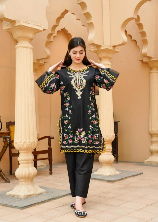 Zamnah Black Floral Embroidered Cotton Kurta Set Women 2pcs