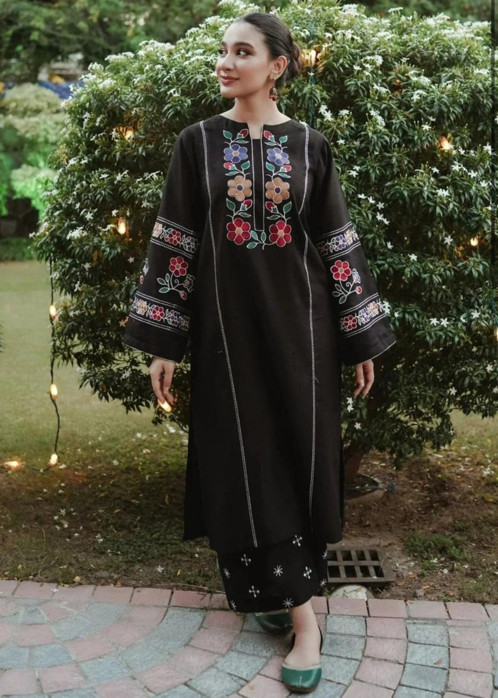 Libas Thread Black Flower Women 2pcs