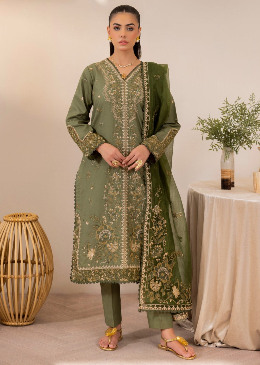 Mohagni ZA 02 LAWN STITCHED Women 3pcs