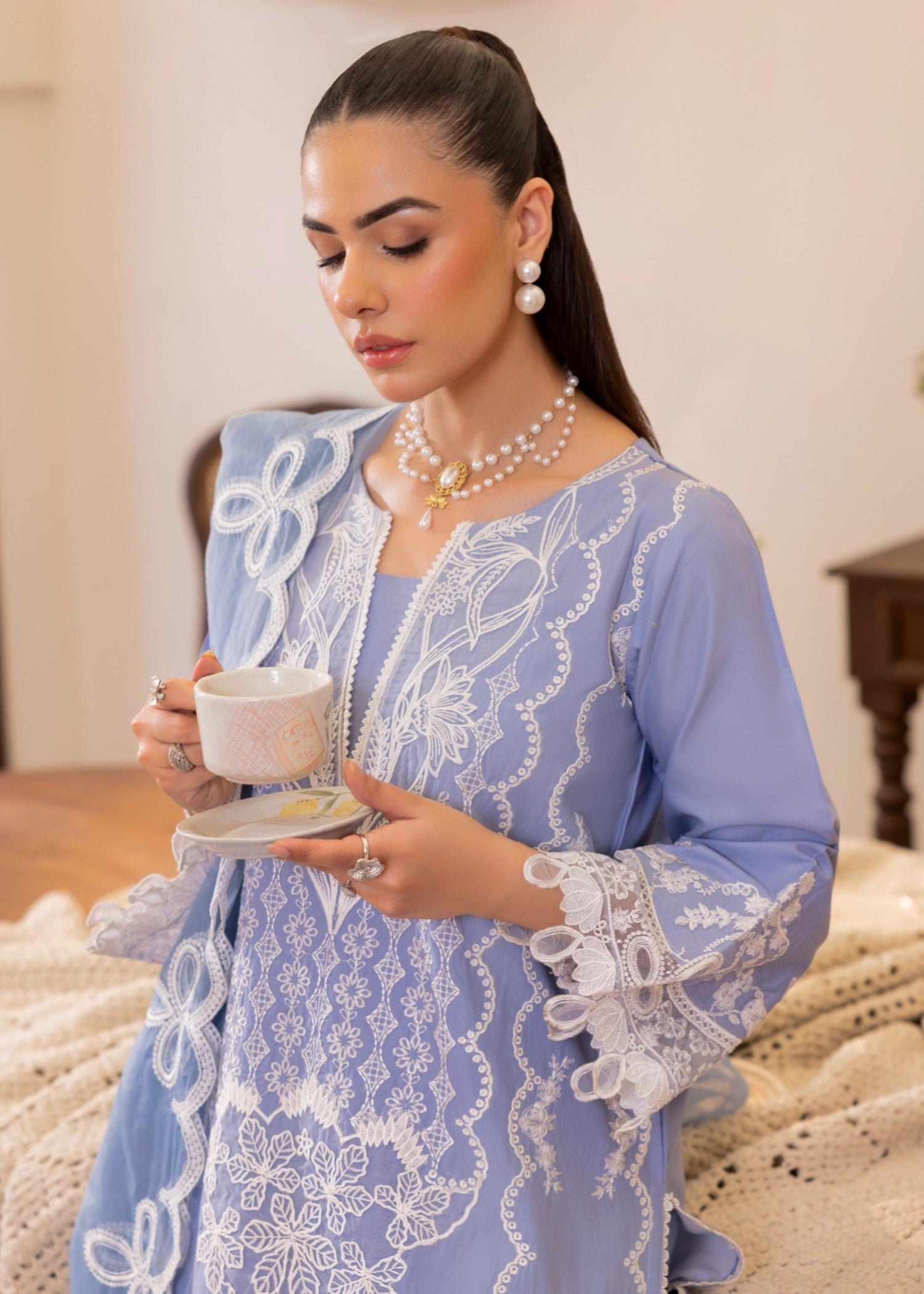 Mohagni ZA 04 LAWN STITCHED Women 3pcs