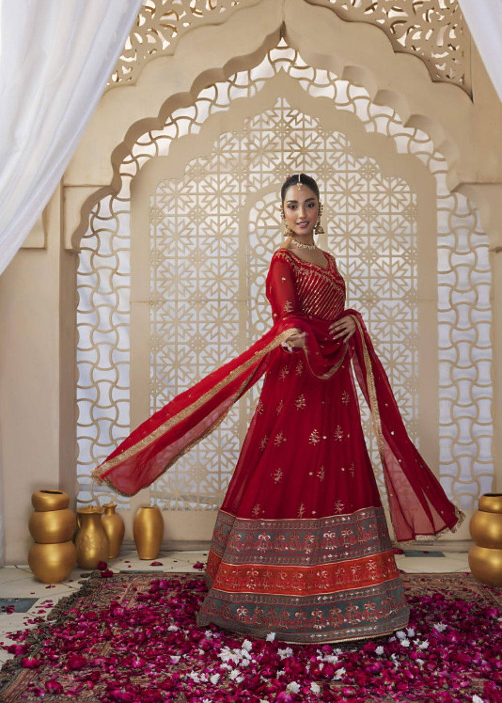 Meeraki Surkhaab Women 3pcs