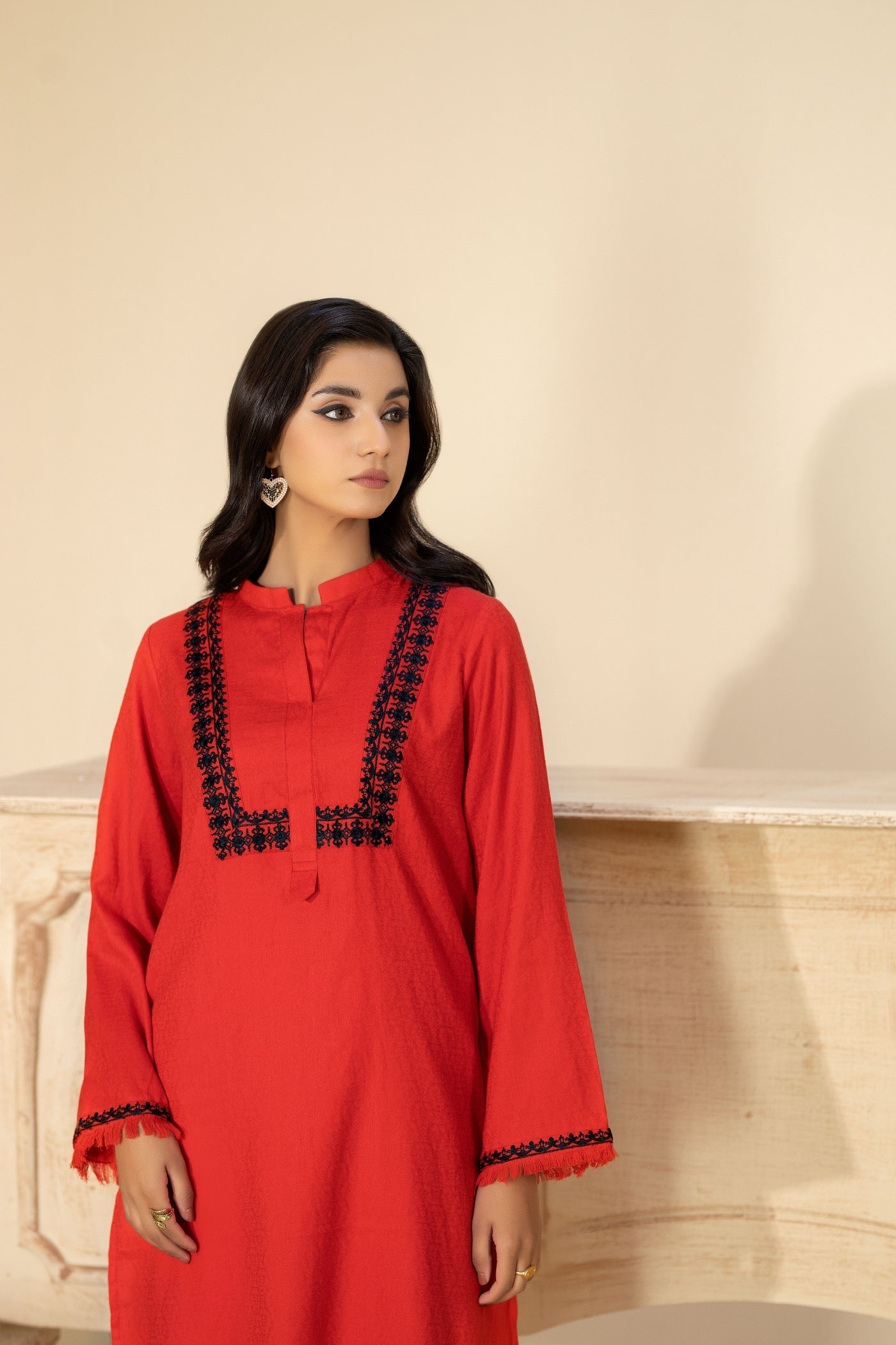 La Rosaa LW 11 Red Embroidered Women 2pcs