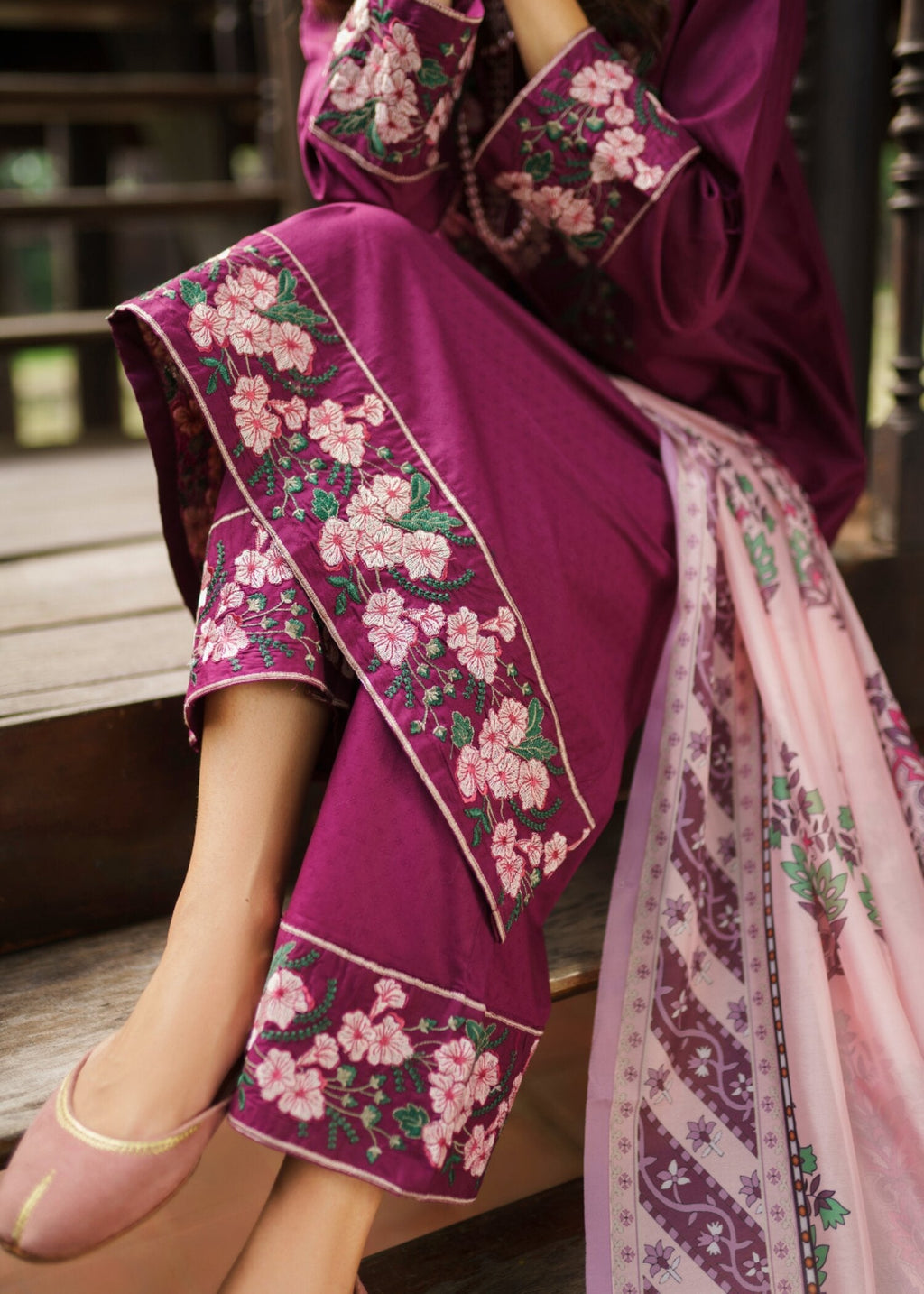 Garnet Clothing Blush Serenity Women 2pcs