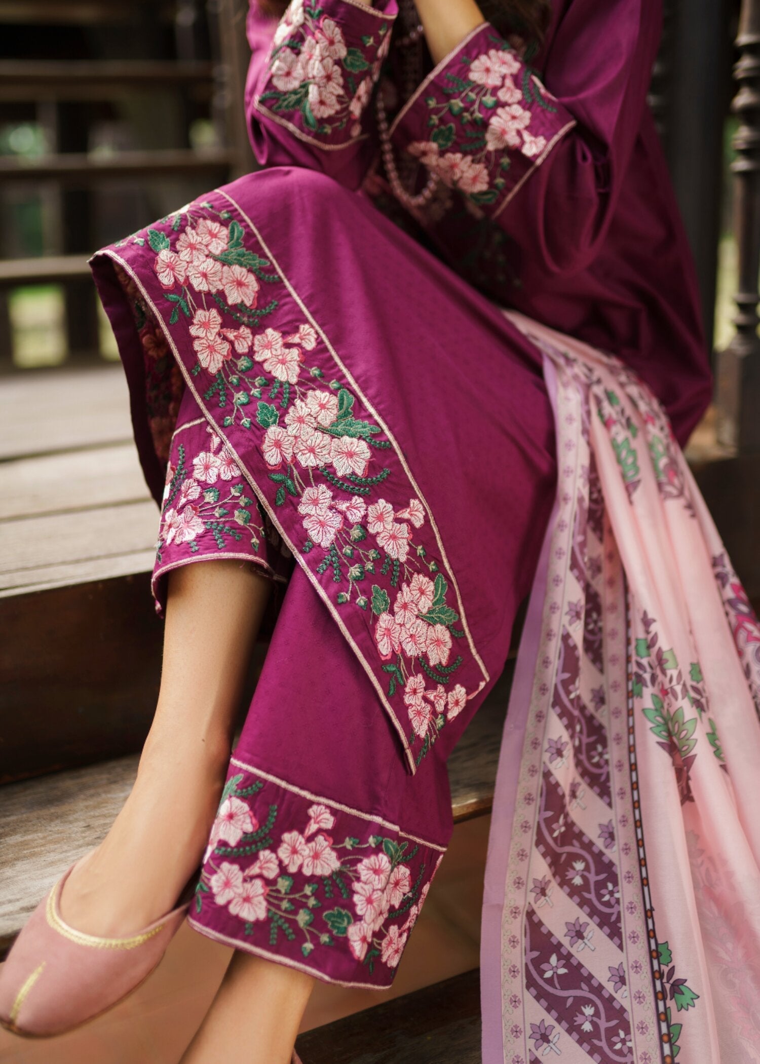 Garnet Clothing Blush Serenity Women 2pcs