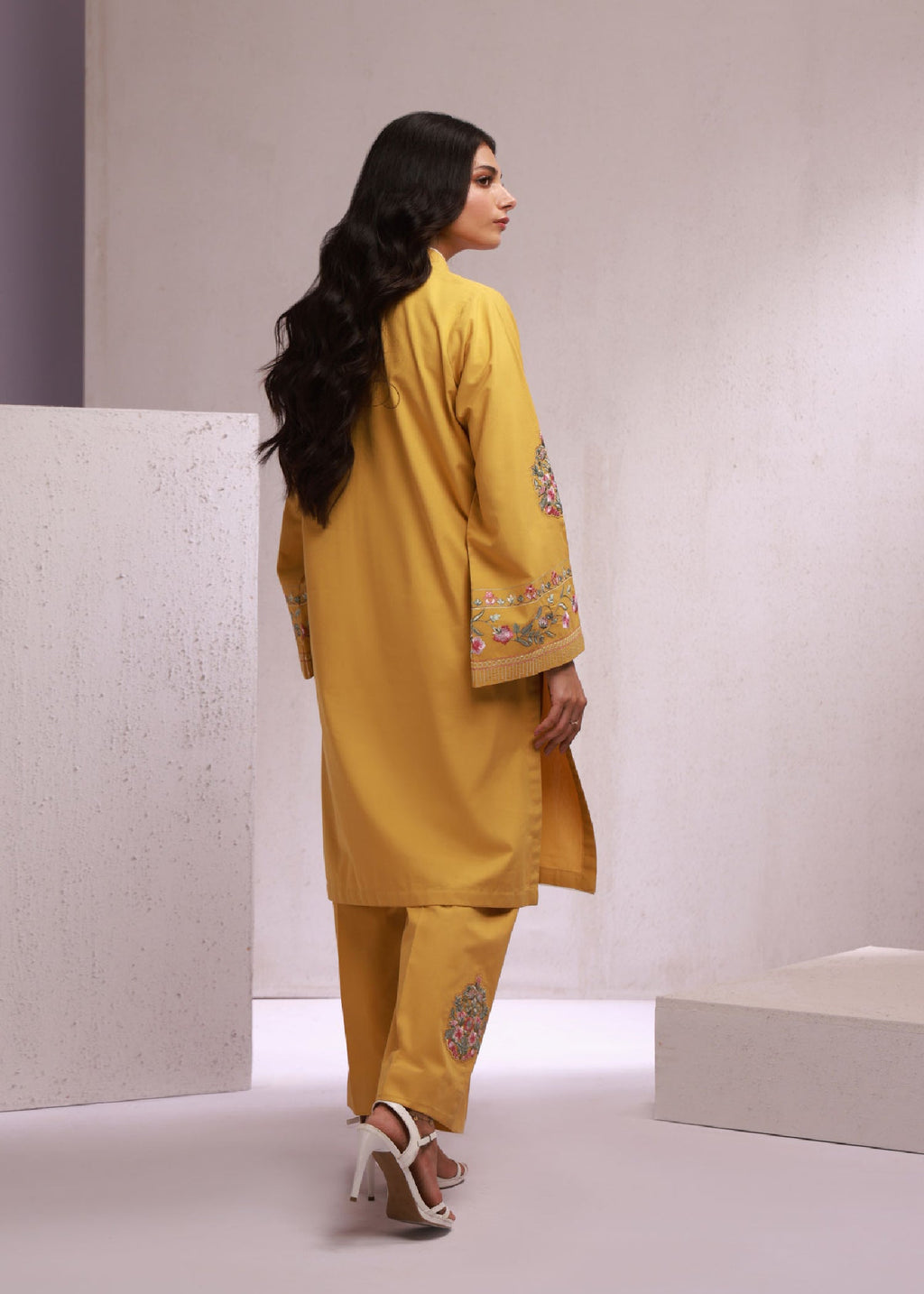 Kurta Corner Sheen Women 2pcs