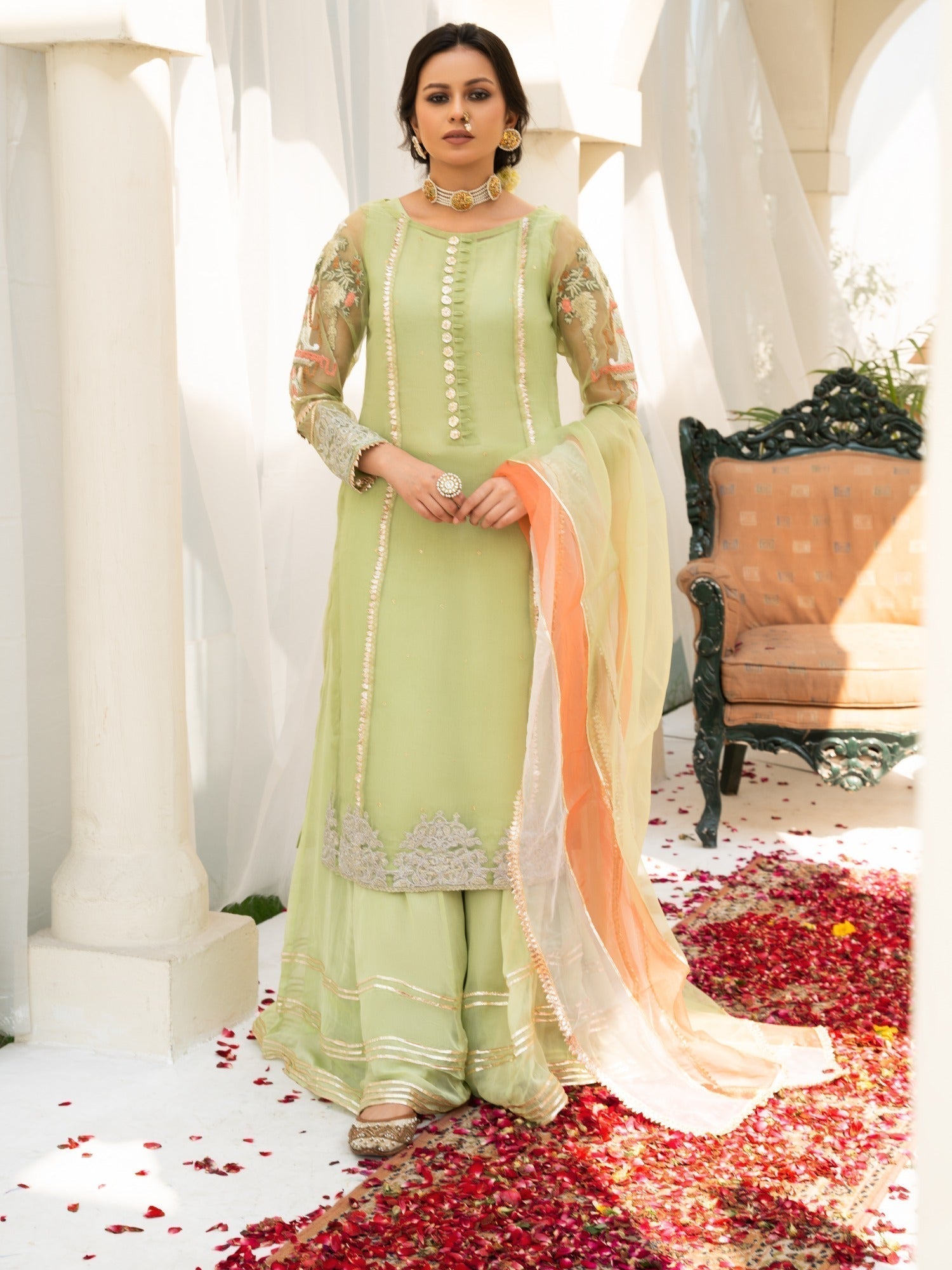 Hem Lotus Outfit Light Green Women 4pcs