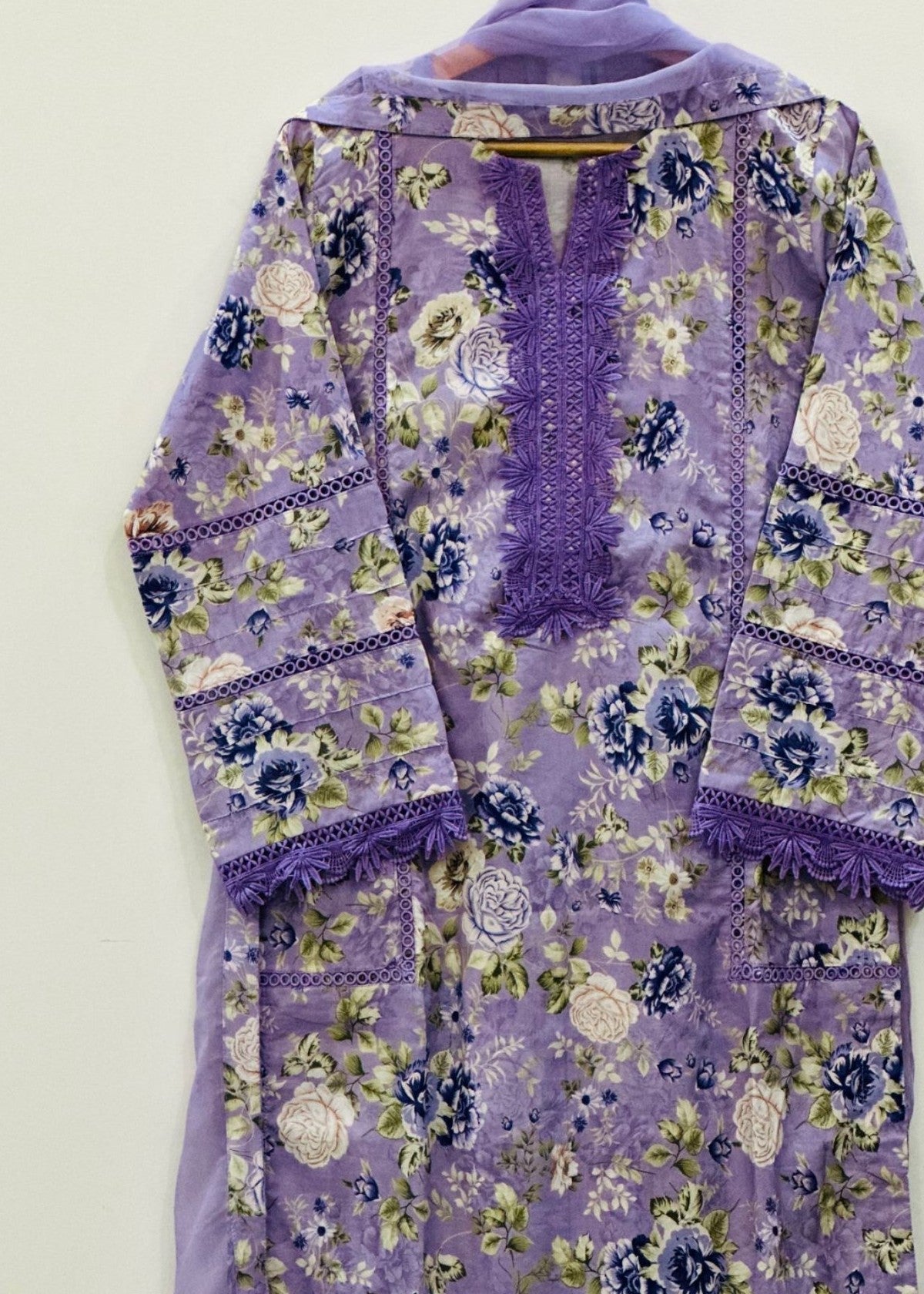 Ayesha B lilac lawn suit Women 3pcs