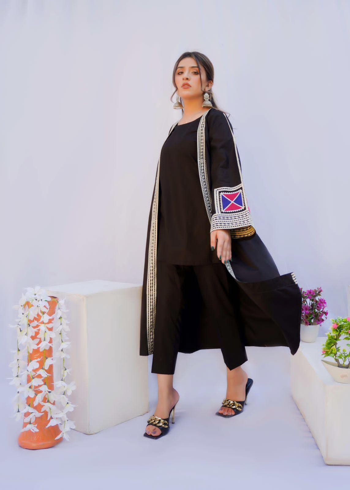 Akhrot Clothing Black Cardigan Women 3pcs