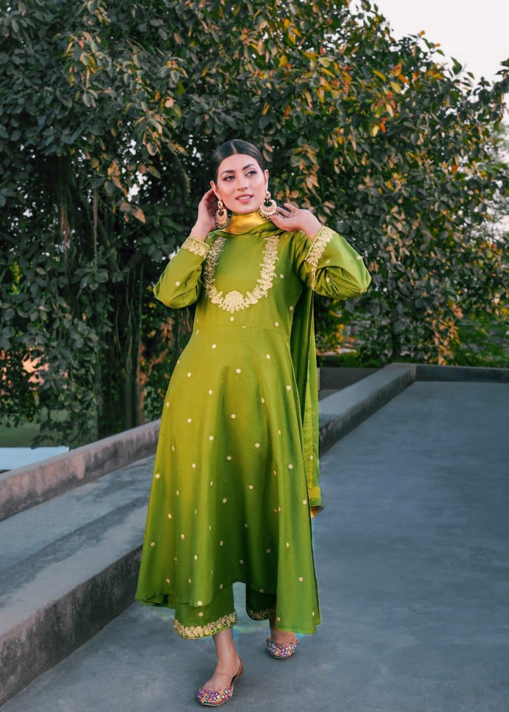 Akhrot Clothing OG Frock Eid Women 3pcs