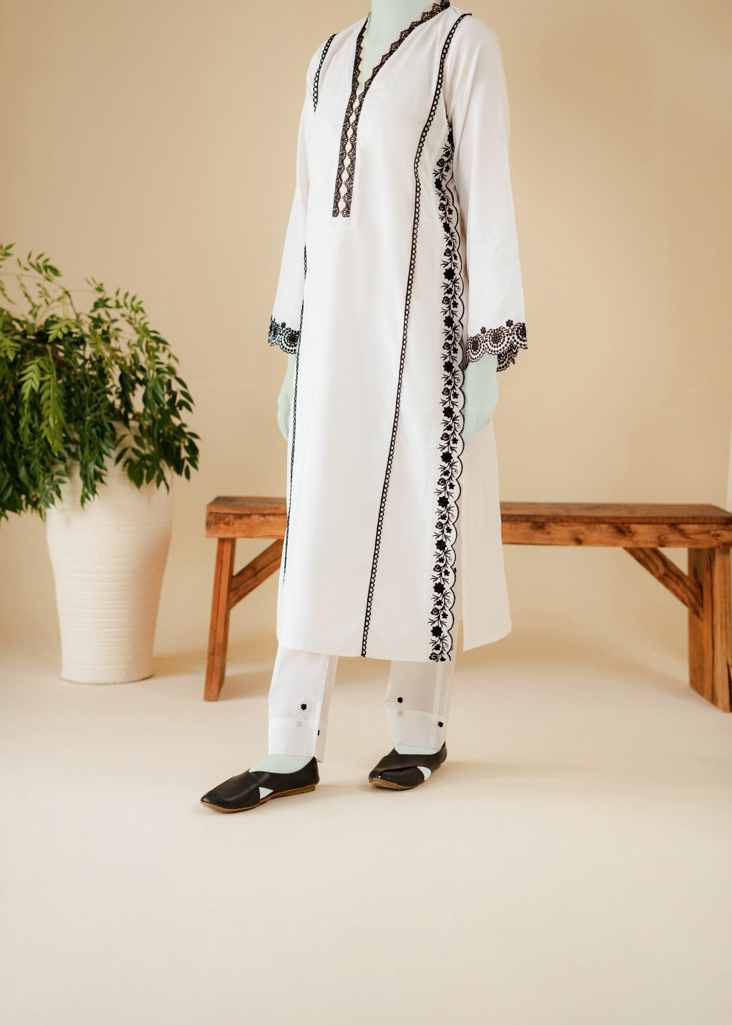Zaira and Mahnoor Estelle Women 2pcs