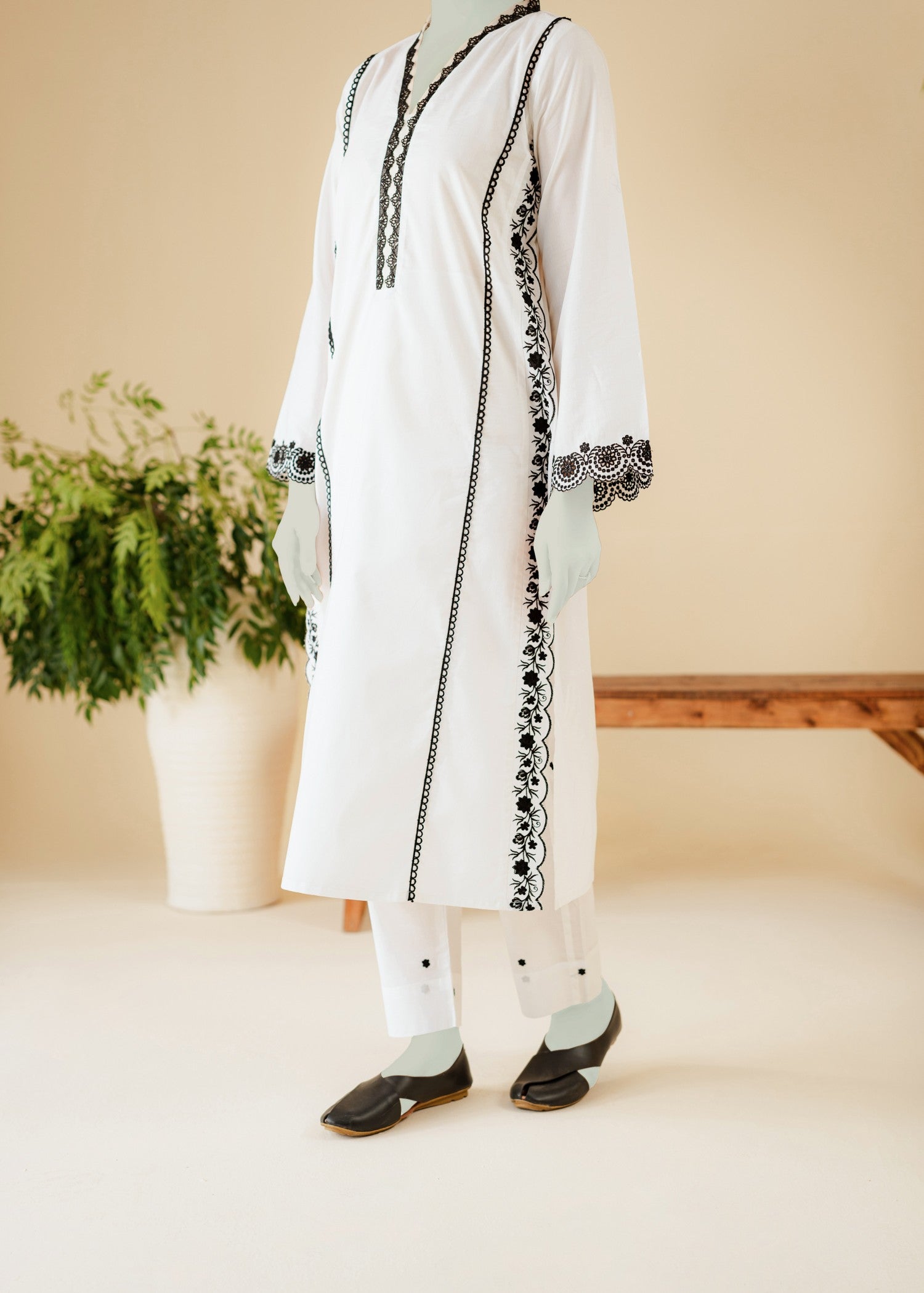 Zaira and Mahnoor Estelle Women 2pcs