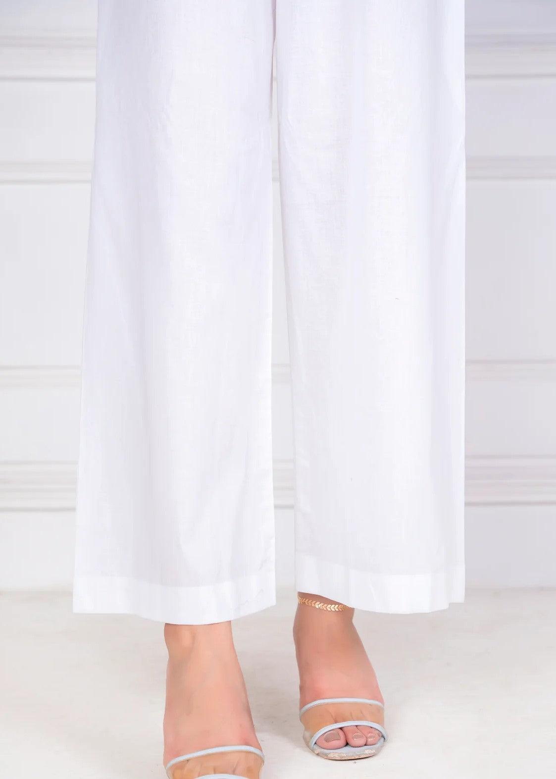 Momin Online B.0124 white Women 1pcs