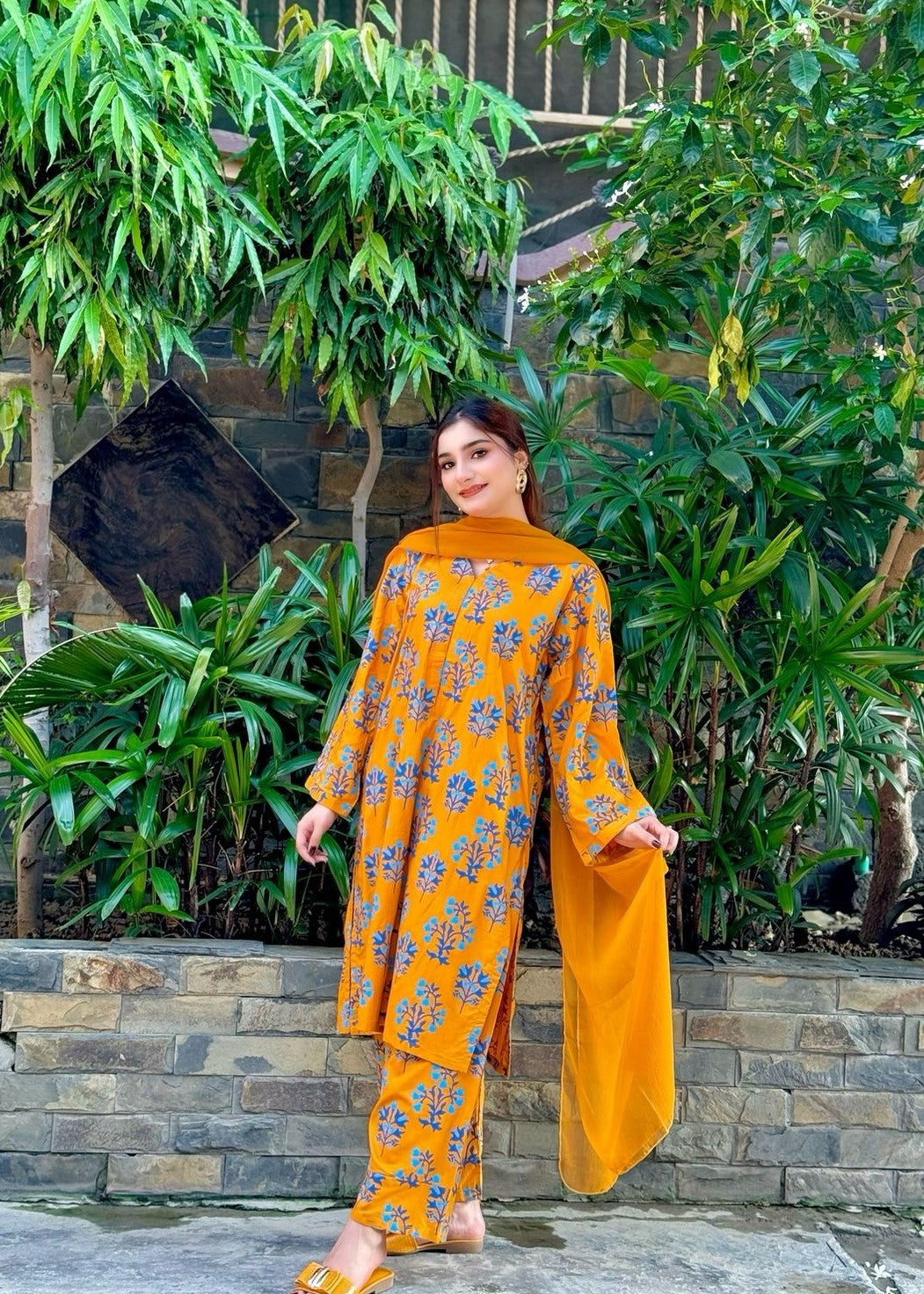 Chaudhary Arts Iris Printed (mustard) Women 2pcs