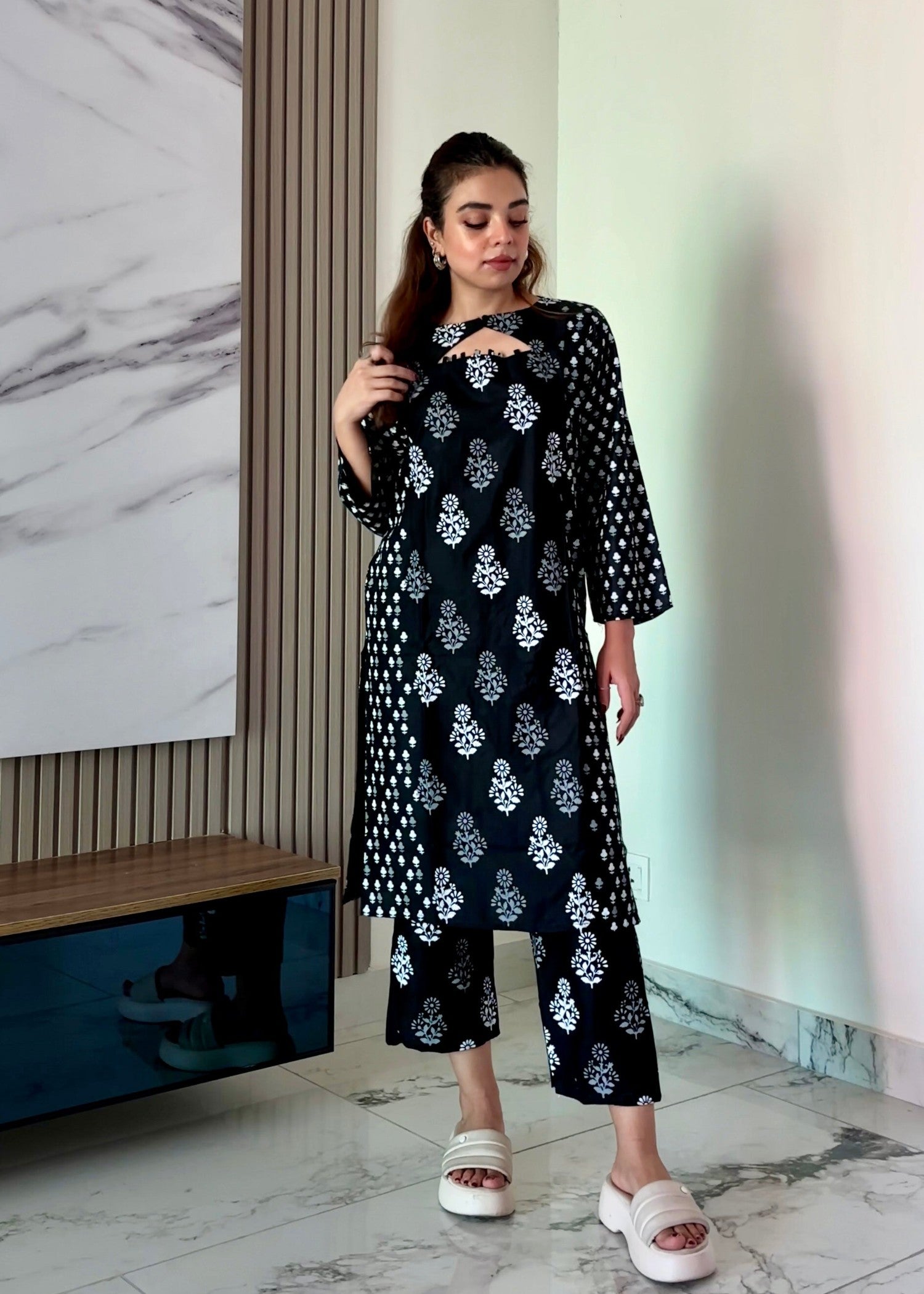 Chaudhary Arts Ace Printed (Black) Women 2pcs