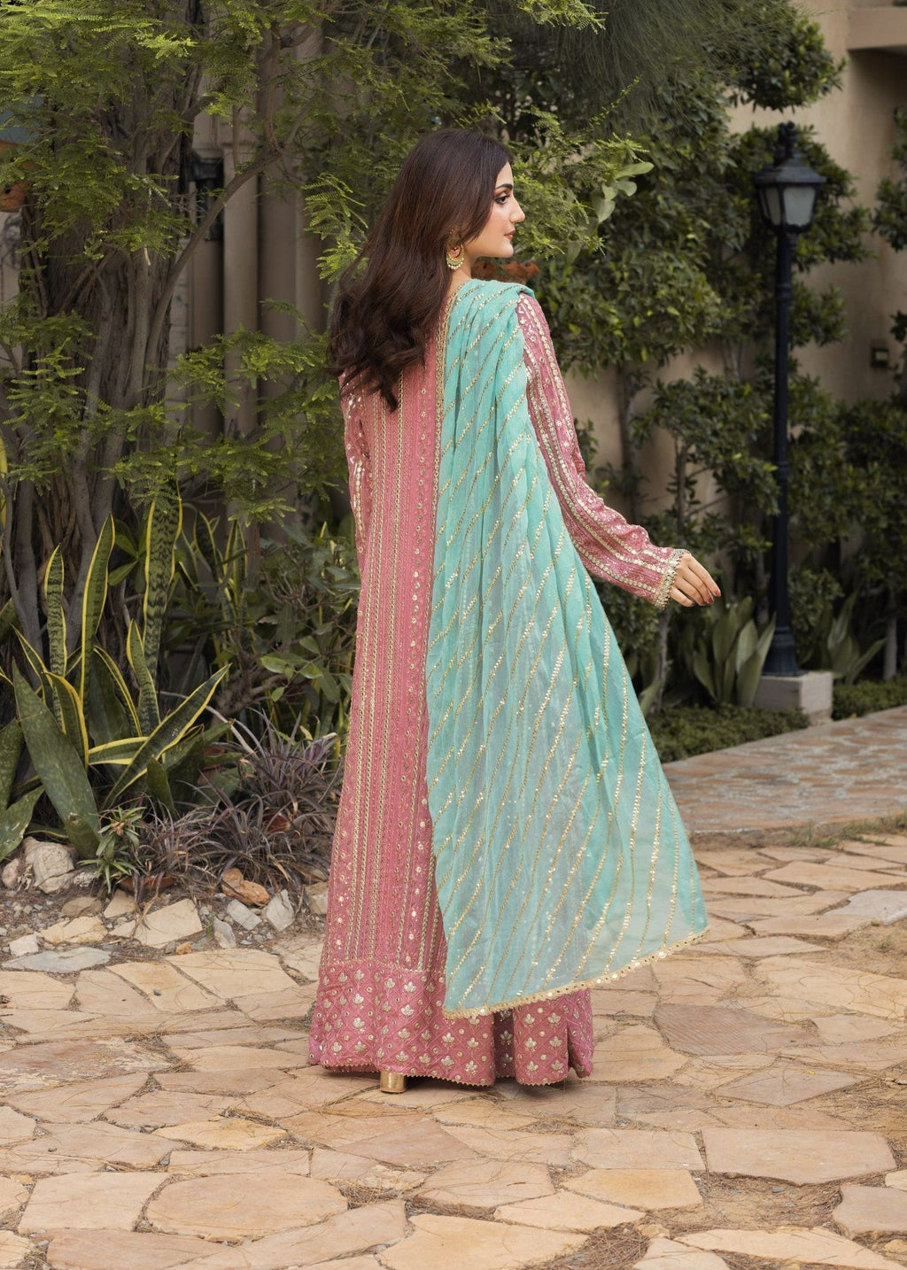Ayesha Closet Rang o Roop Pink Women 3pcs