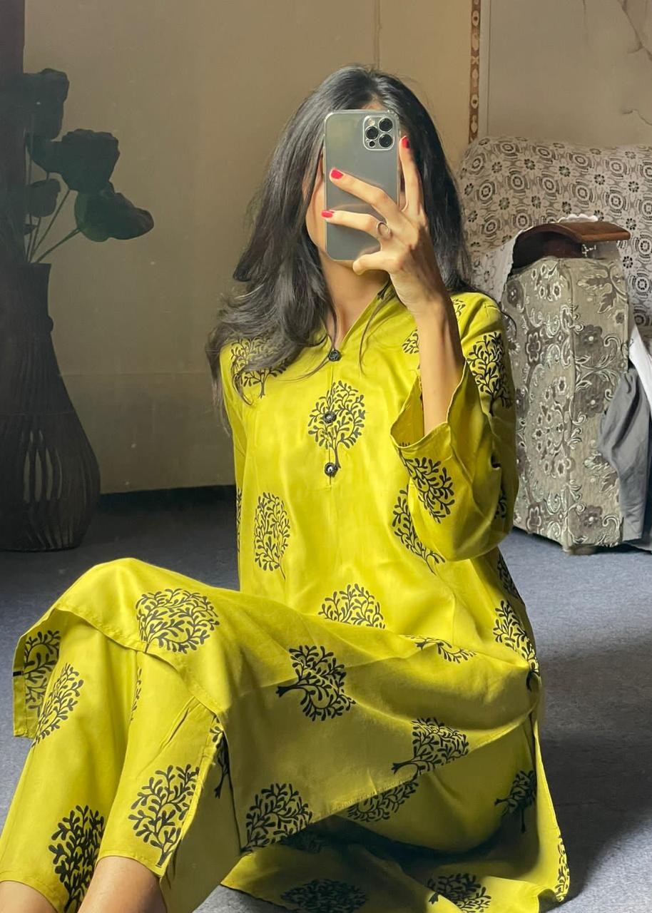 Chaudhary Arts Tree Printed (apple green) Women 2pcs