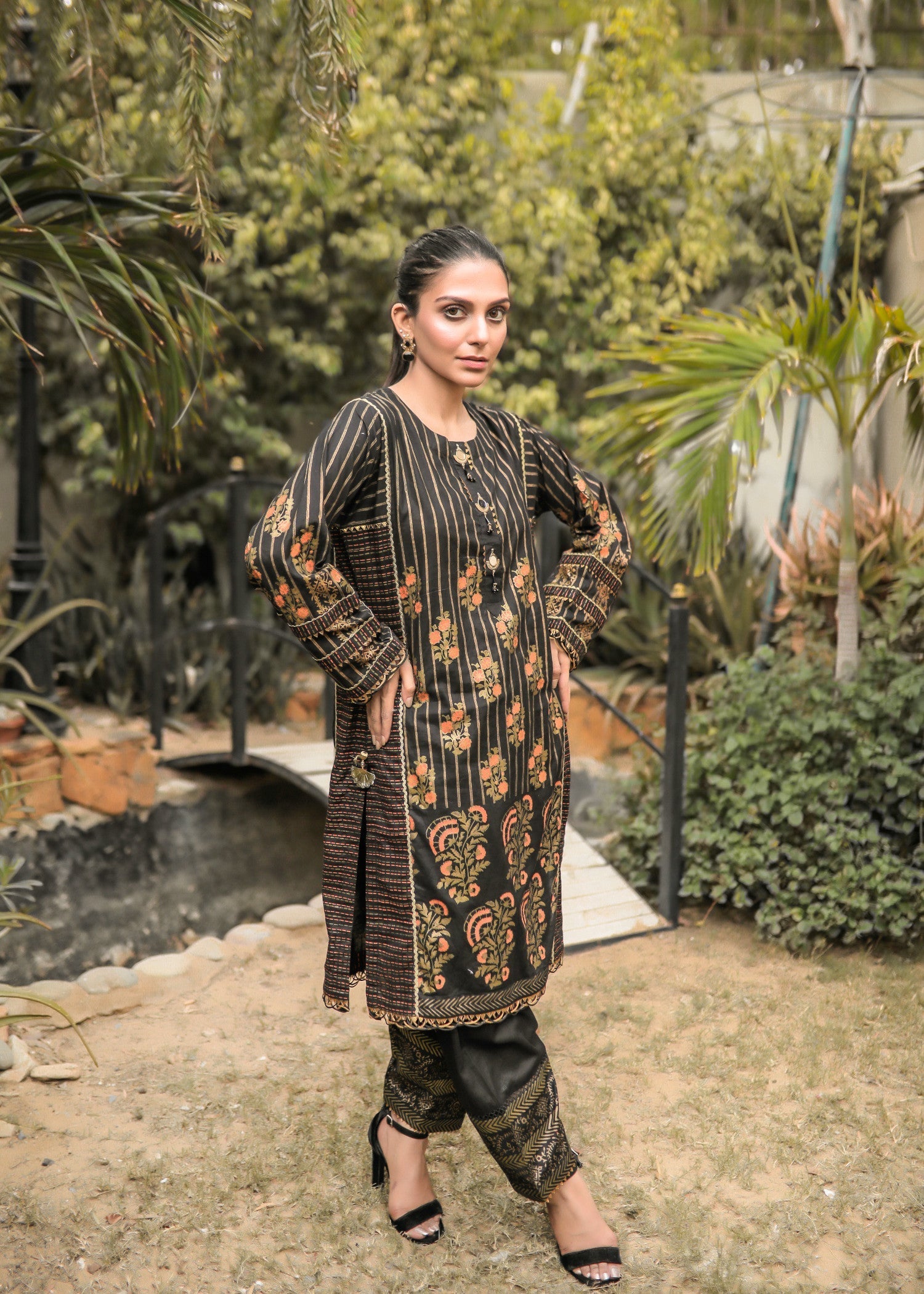 Yusra Ansari Mookosh yed 03 Women 2pcs