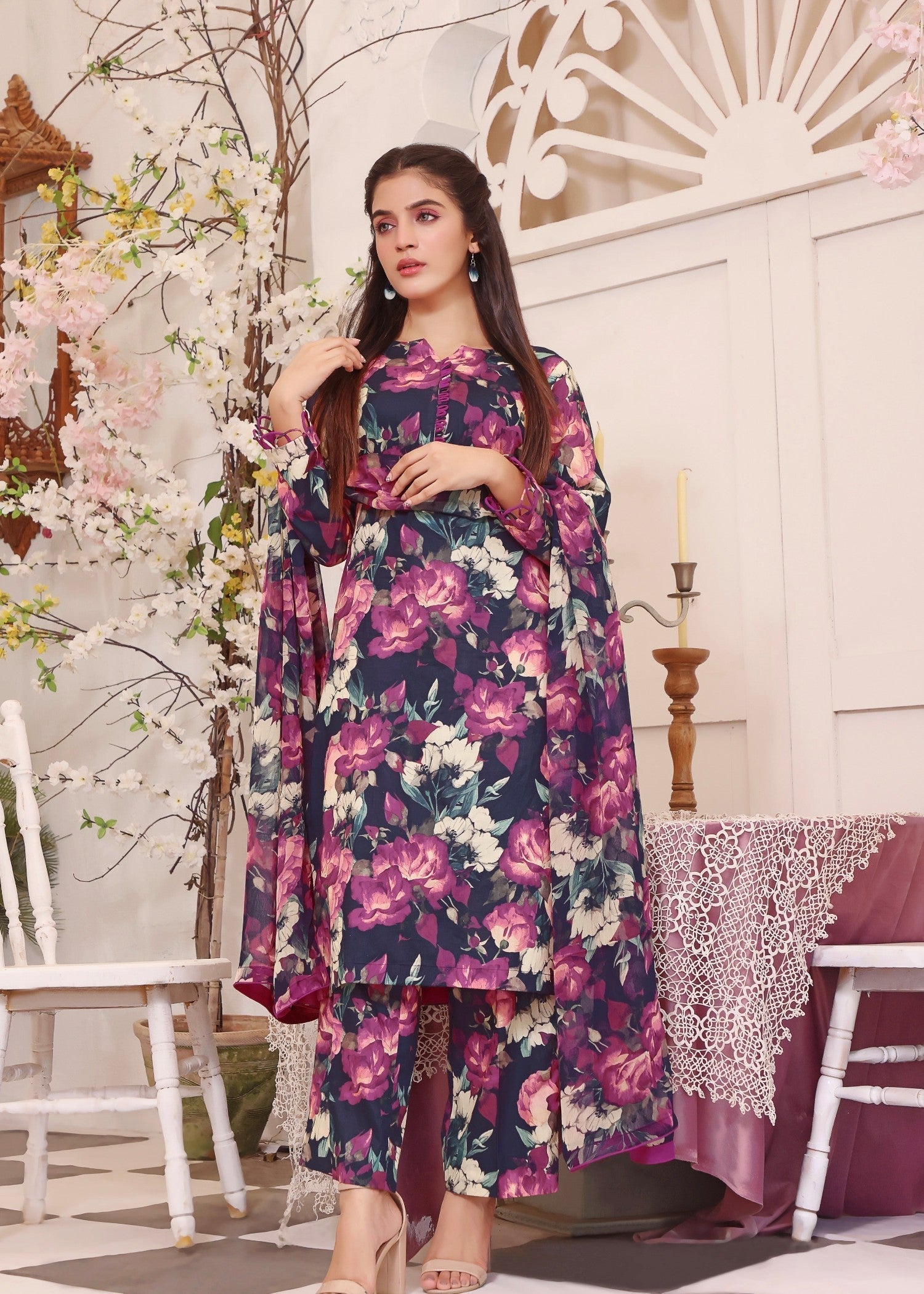 Feathers AKS Women 3pcs