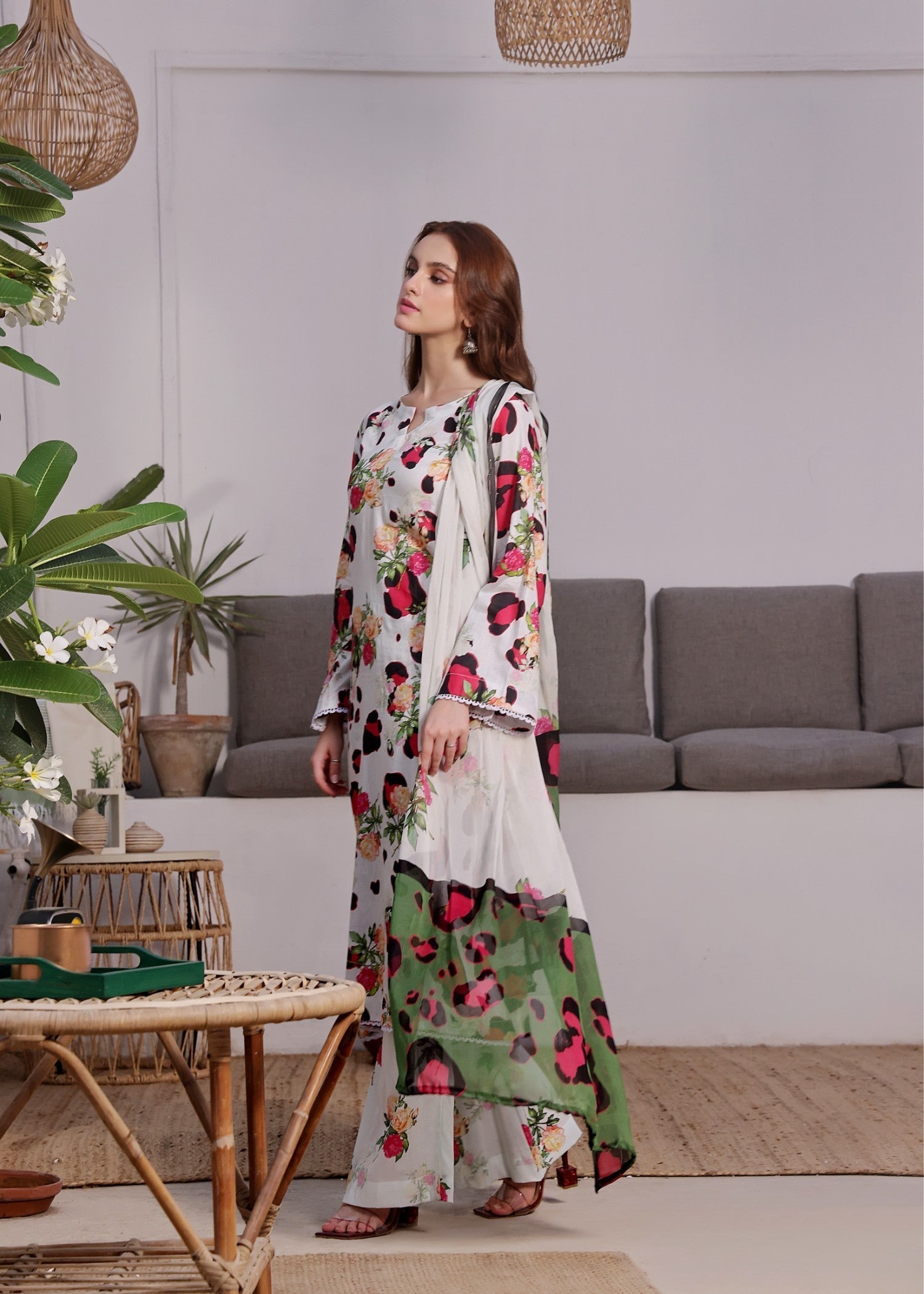 Feathers ASTER Women 3pcs