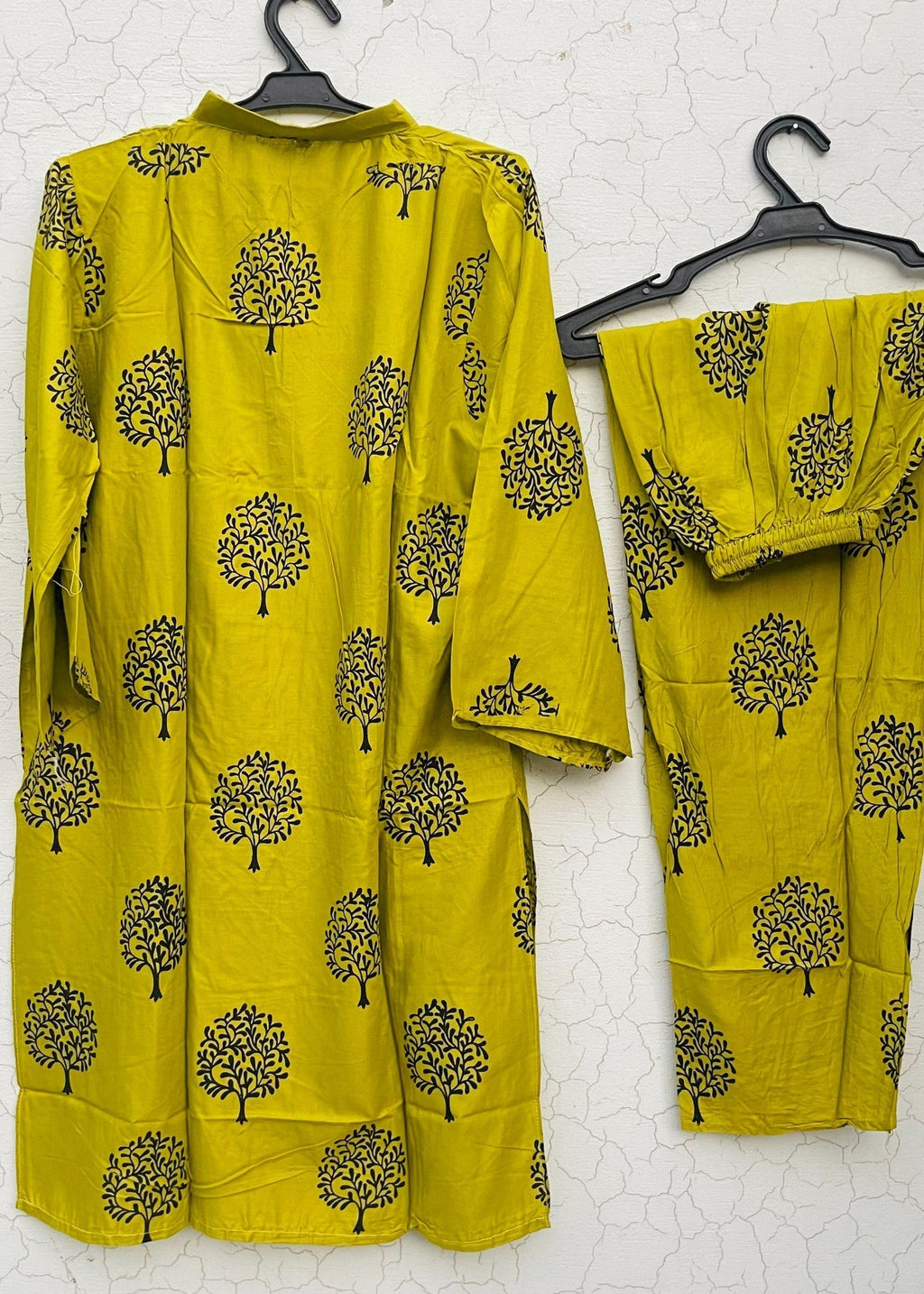 Chaudhary Arts Tree Printed (apple green) Women 2pcs