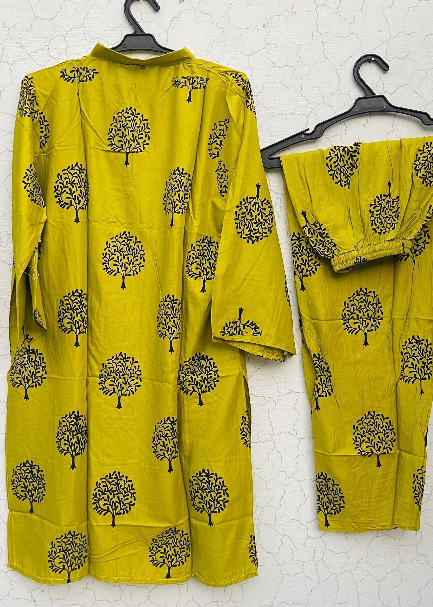 Chaudhary Arts Tree Printed (apple green) Women 2pcs