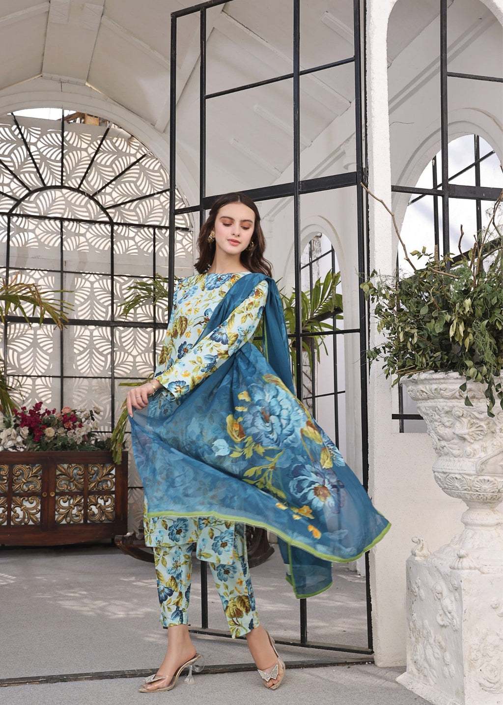 Feathers GILLY Women 3pcs