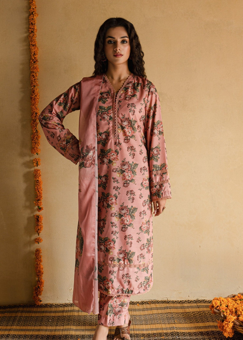 Mannat Roohi Women 2pcs