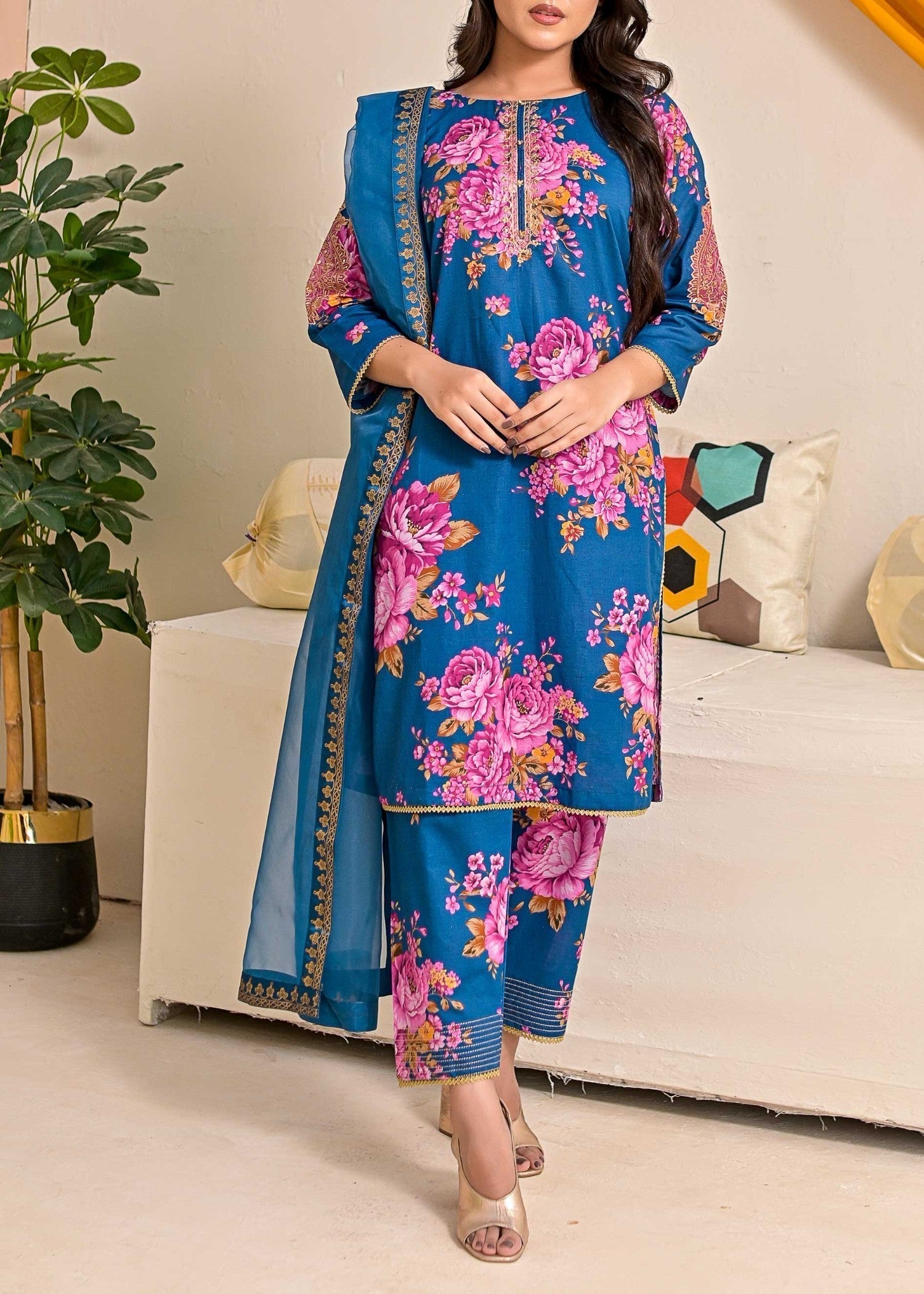 Pret Diaries Blue Embroidered Women 3pcs