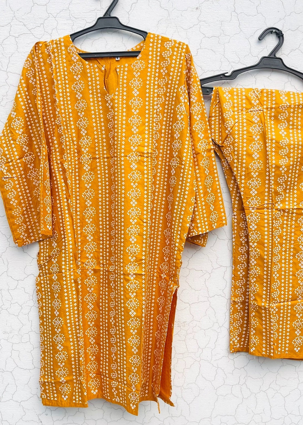 Chaudhary Arts Chunri ( yellow) Women 2pcs