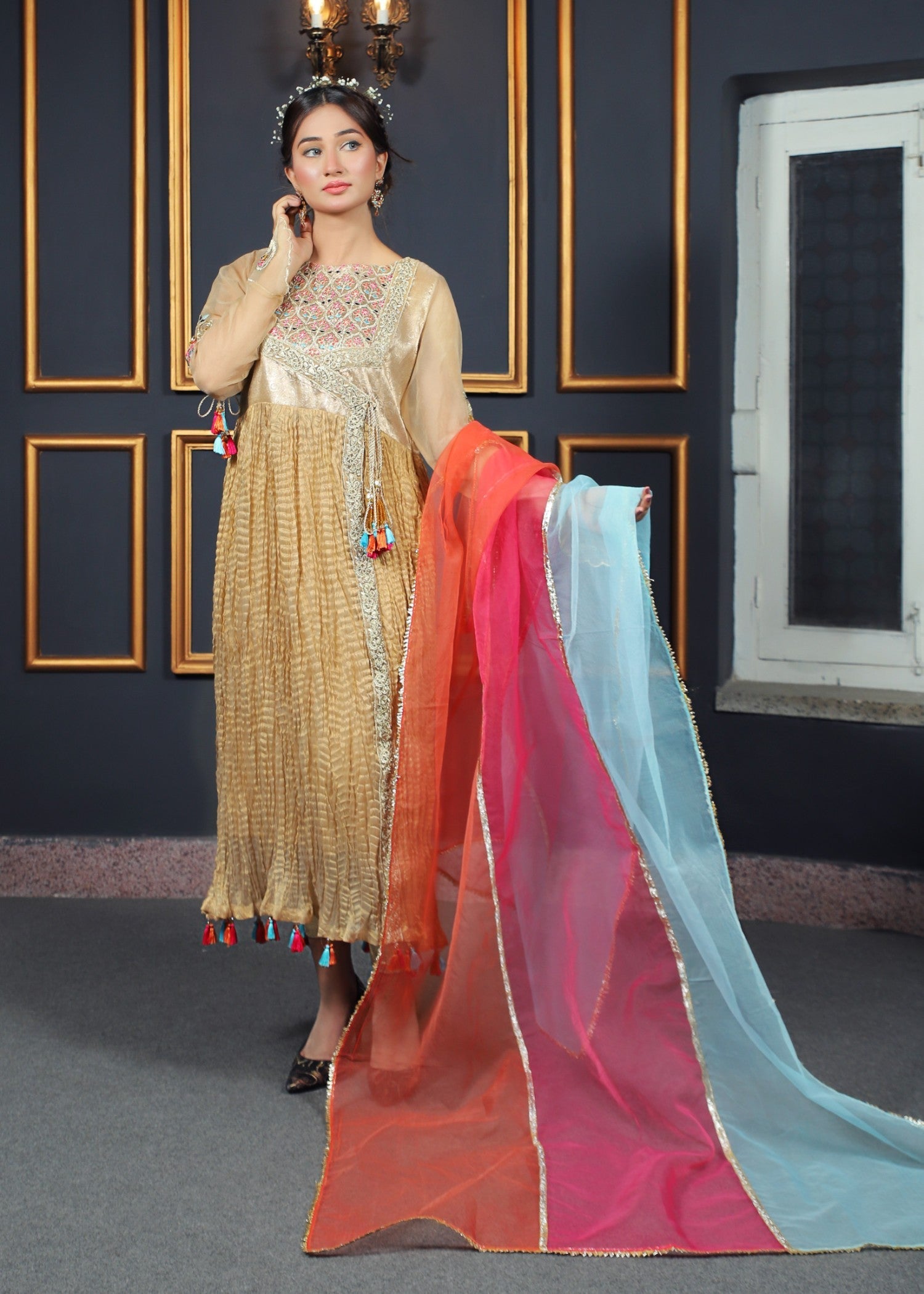 Madame Crushed Embroidered Missouri Suit Women 3pcs