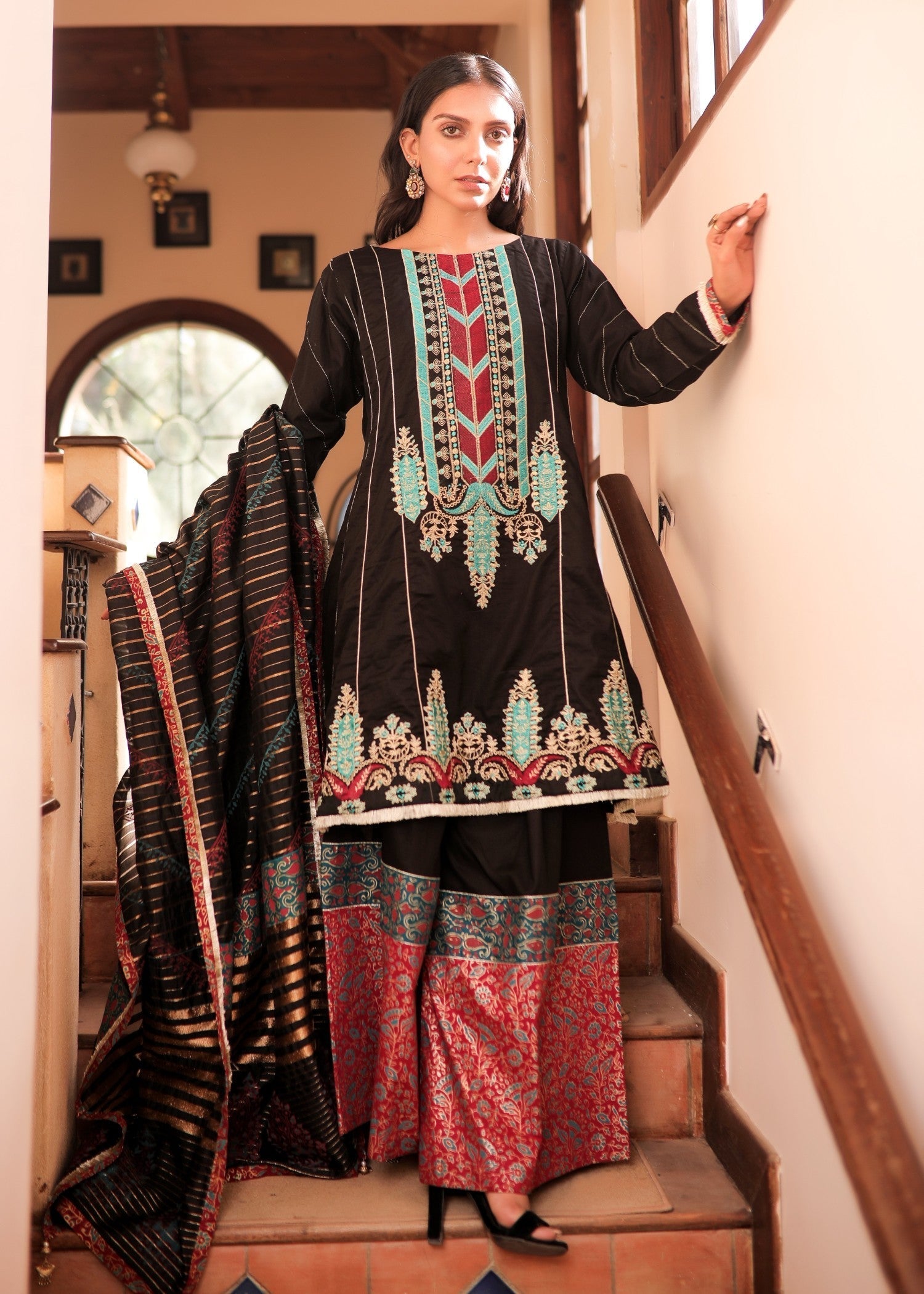 Yusra Ansari Luna yed 06 Women 3pcs