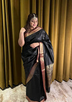 Saareeka Black Banarsi sari Women 2pcs