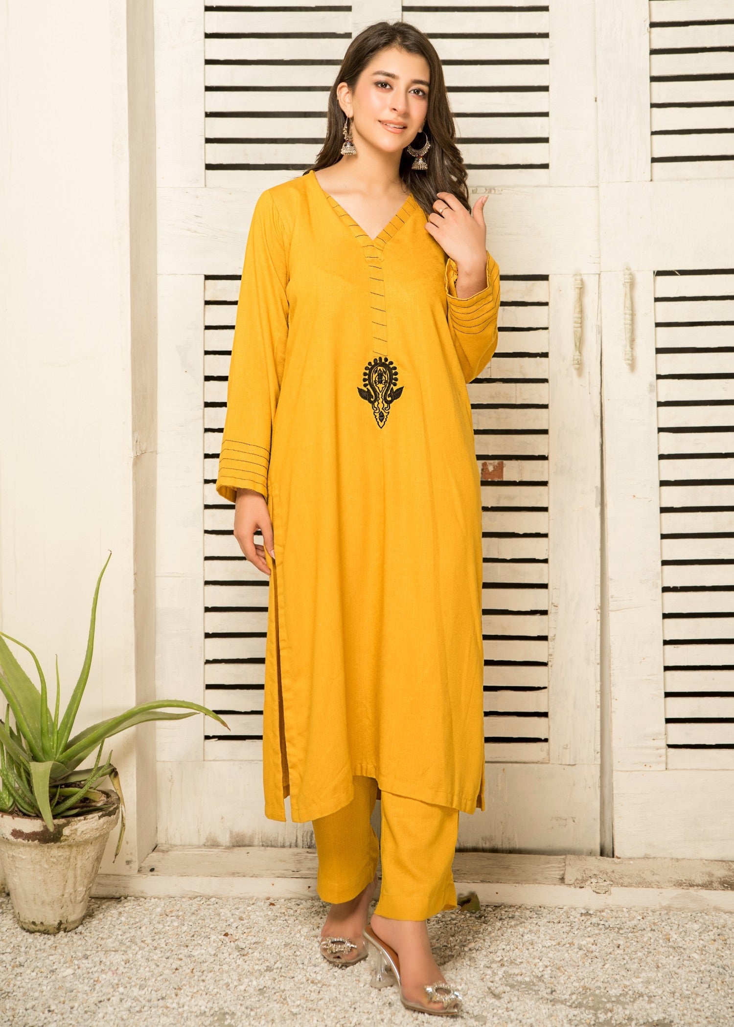 Yolo Pret Hand Embroidered Silk Karandi W24 HES 0001 Women 2pcs