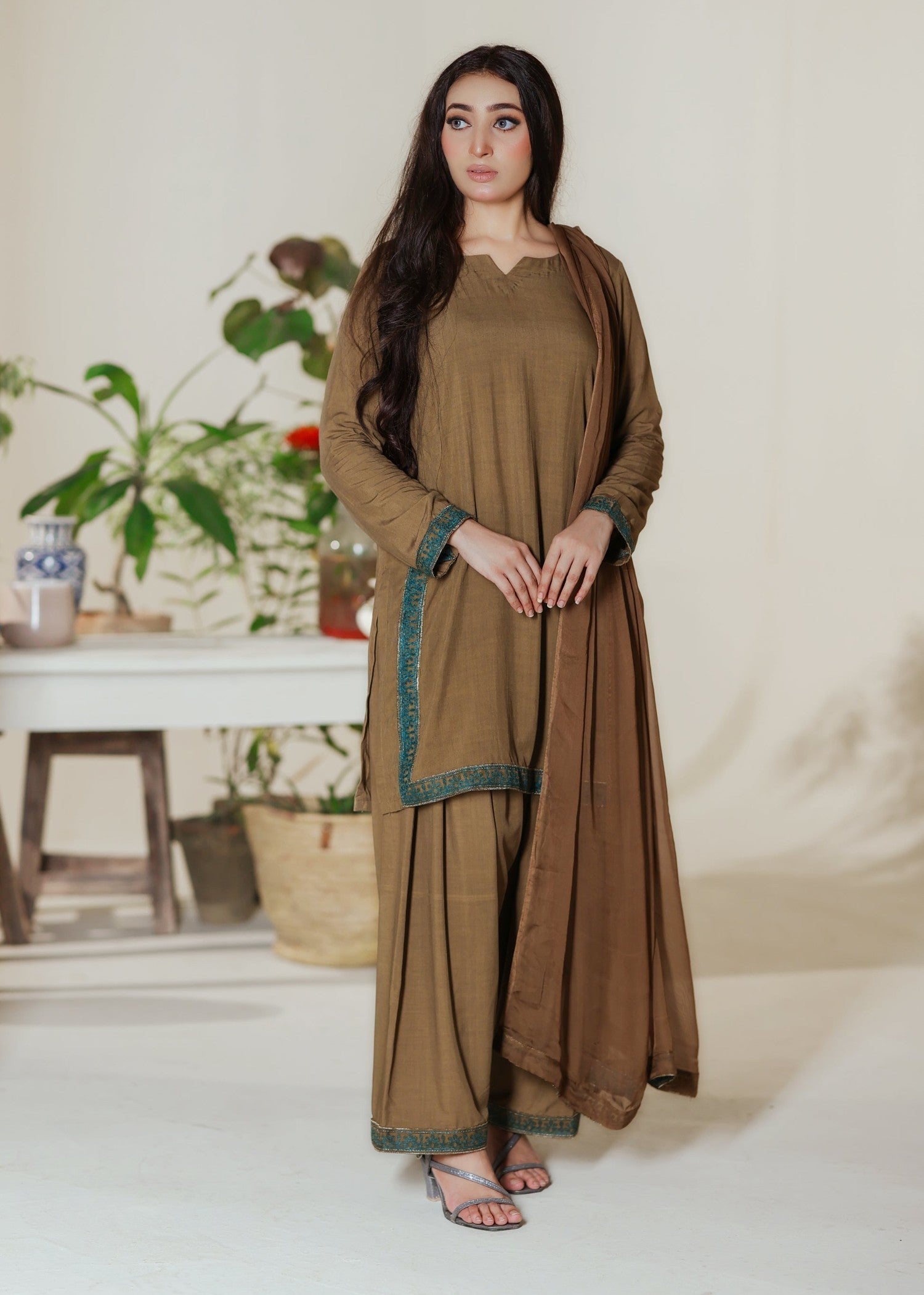 Deysia Walnut Wonder Women 2pcs