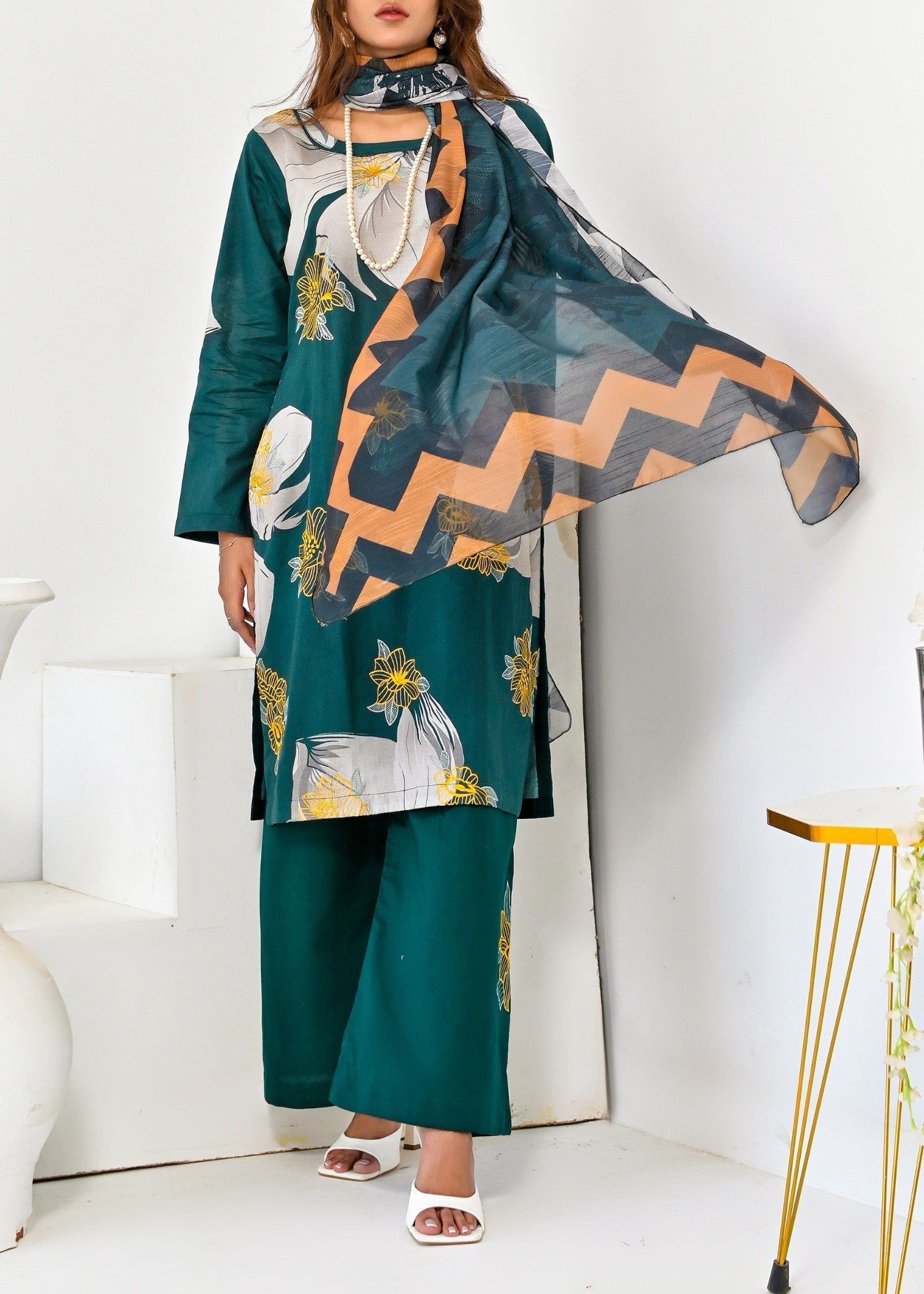 Pret Diaries Green Embroidered Women 3pcs