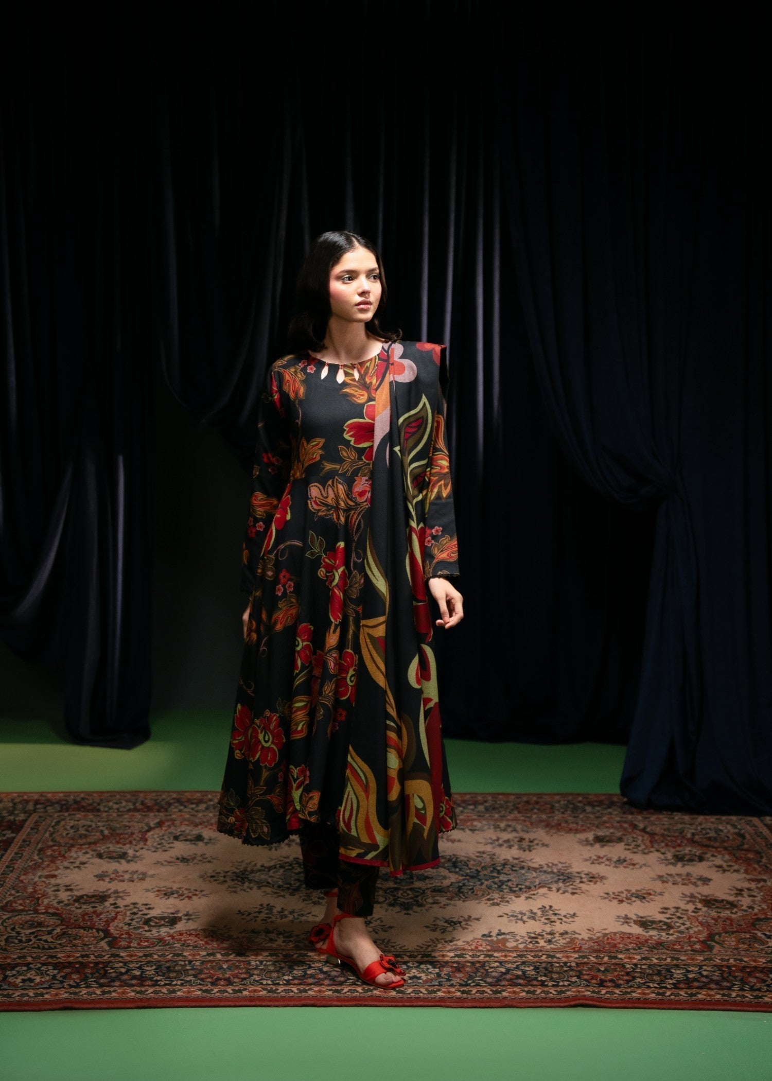 Feathers ANMOL Women 3pcs