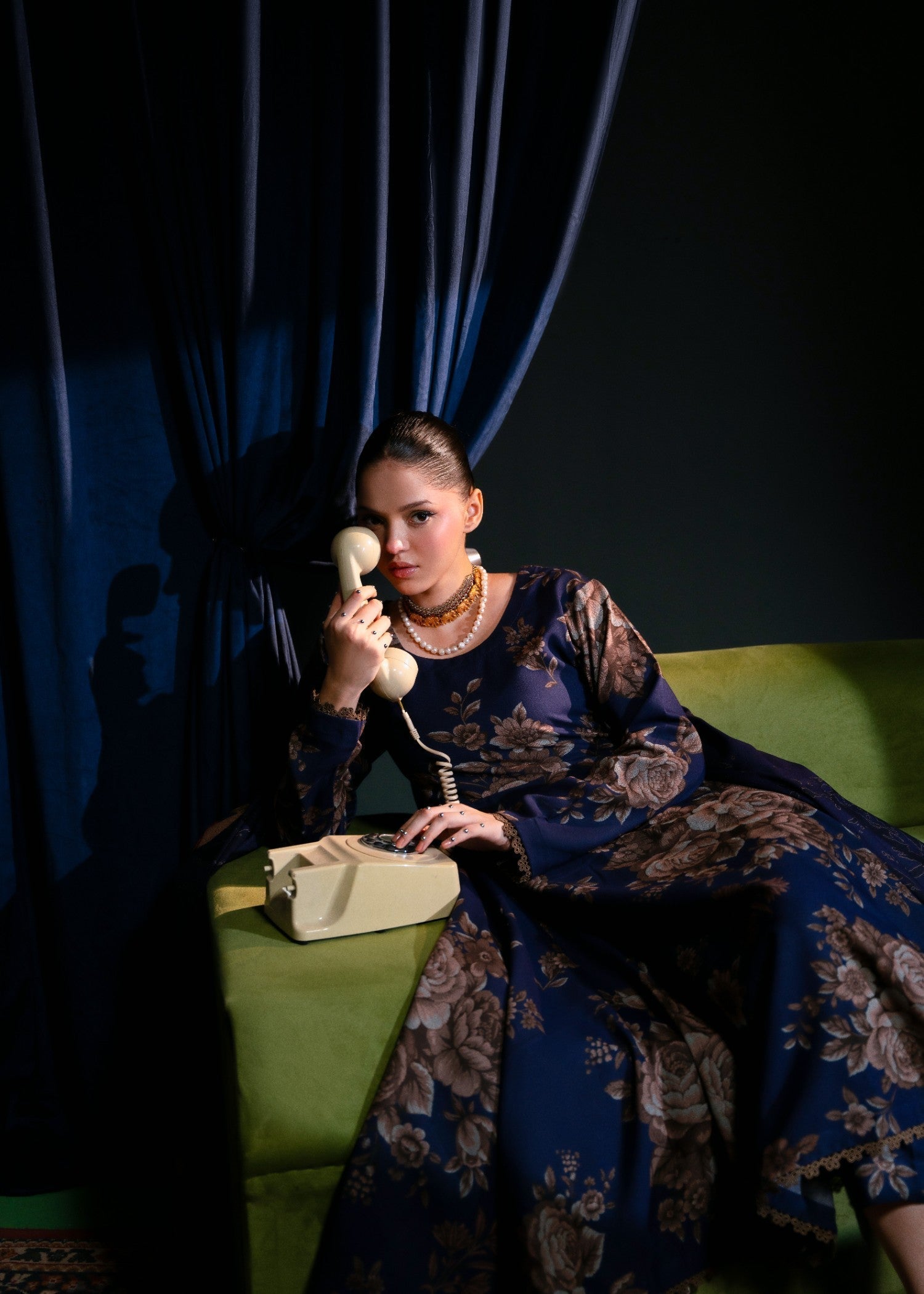 Feathers PARAS Women 3pcs