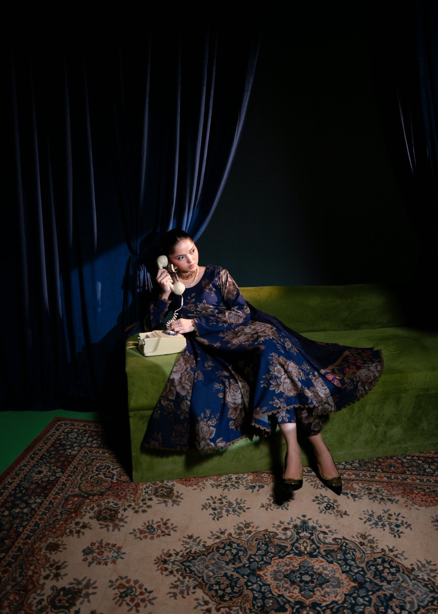 Feathers PARAS Women 3pcs