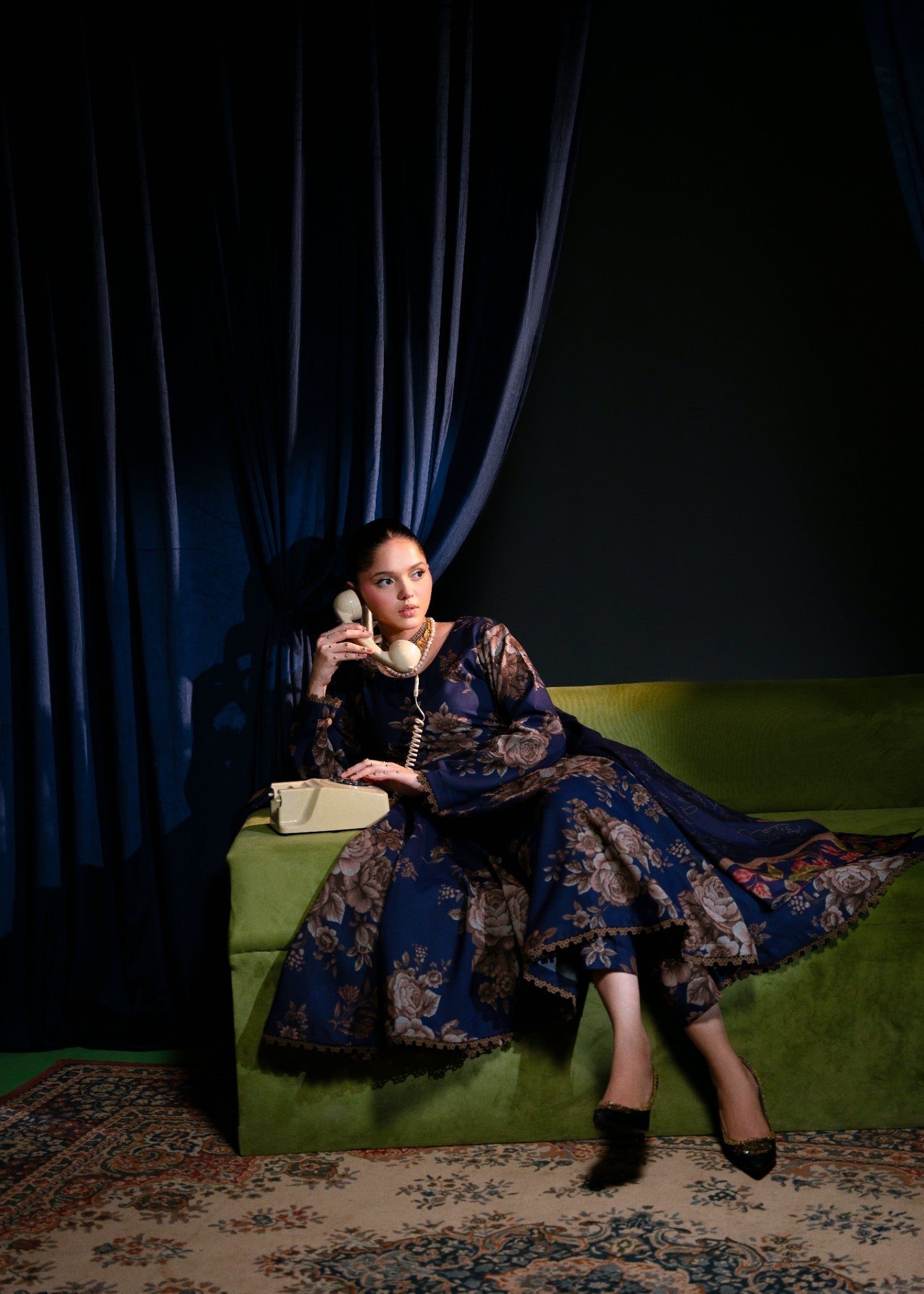 Feathers PARAS Women 3pcs