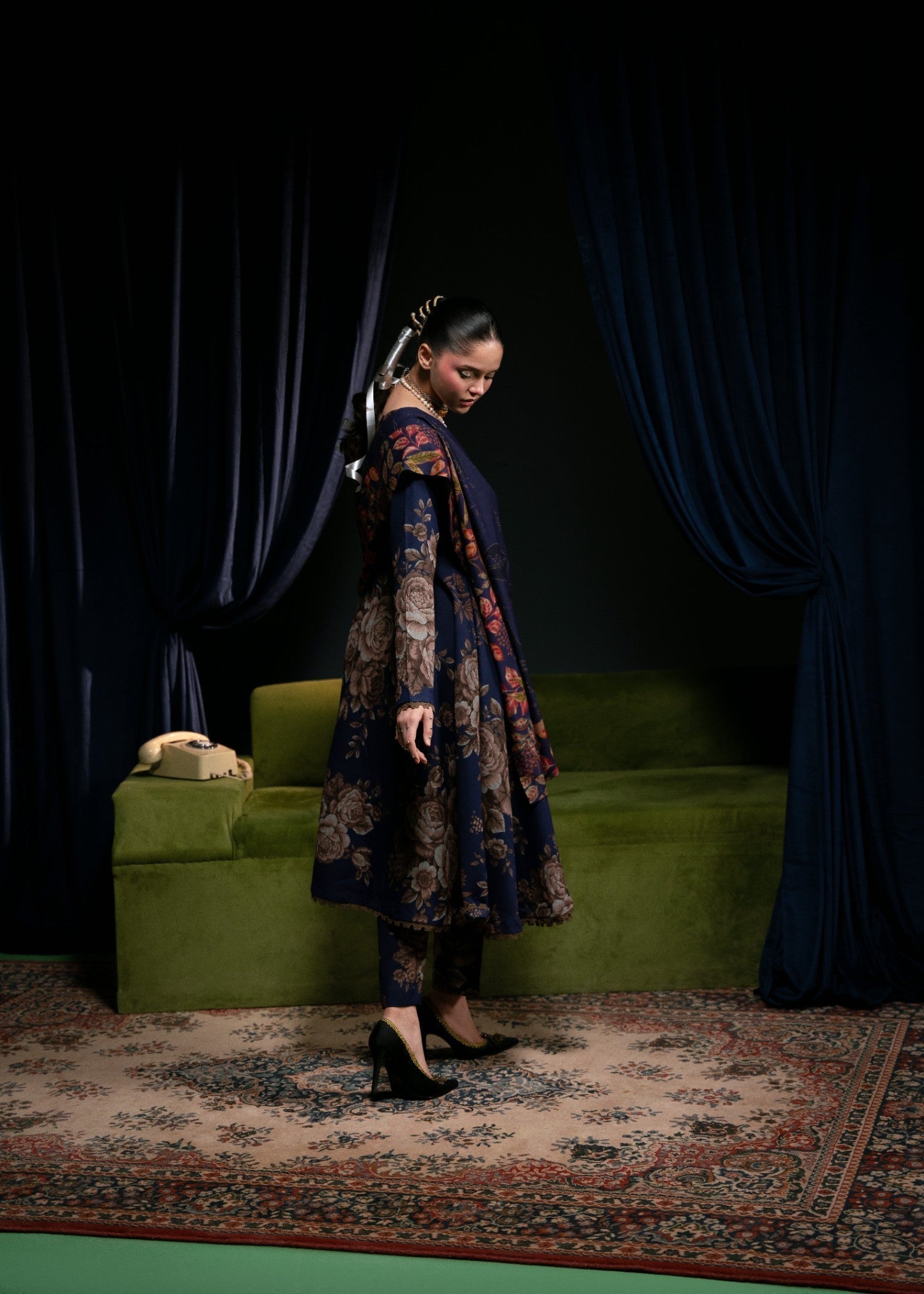 Feathers PARAS Women 3pcs