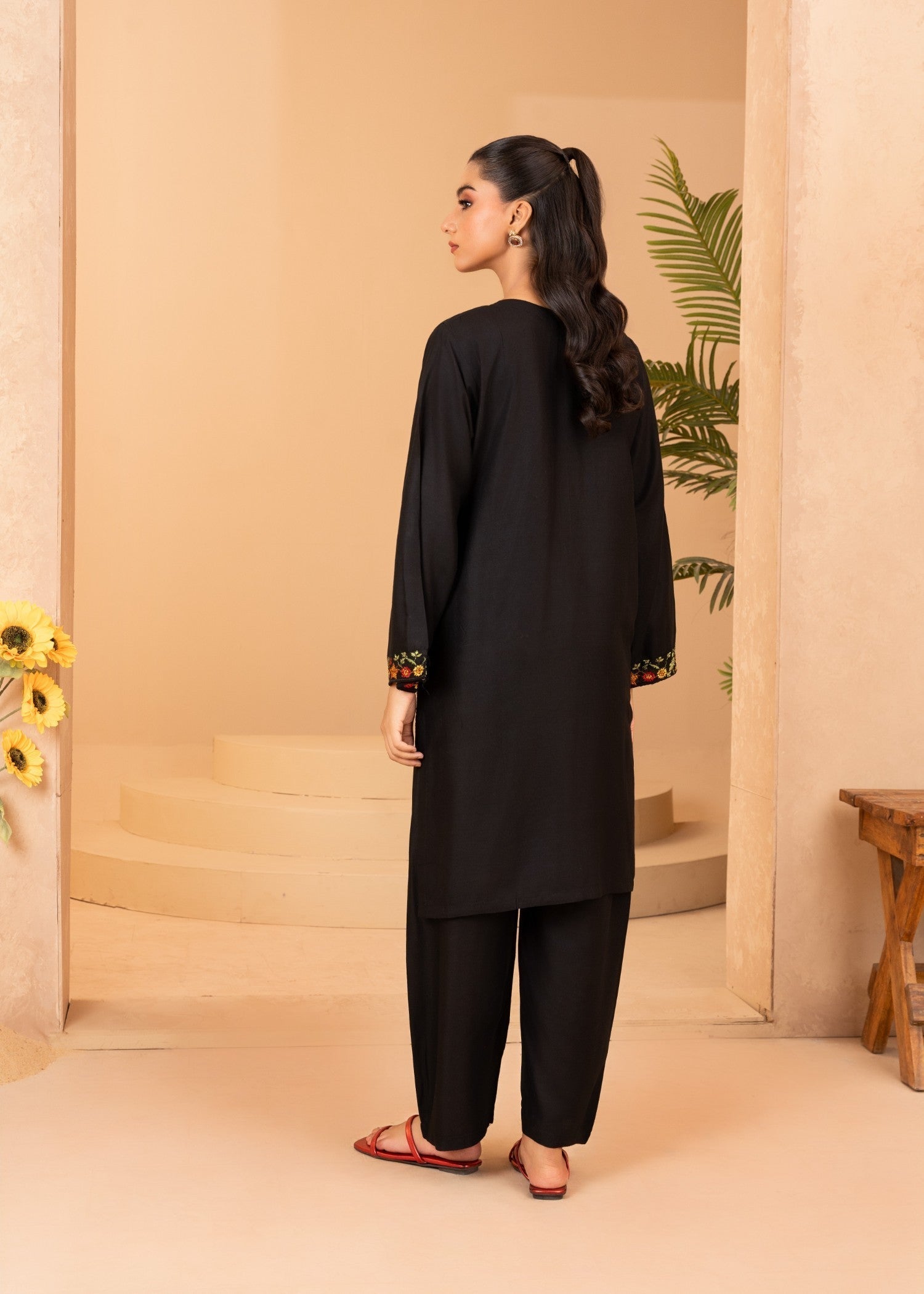 Chaudhary Arts Pocket black embroidered Women 2pcs
