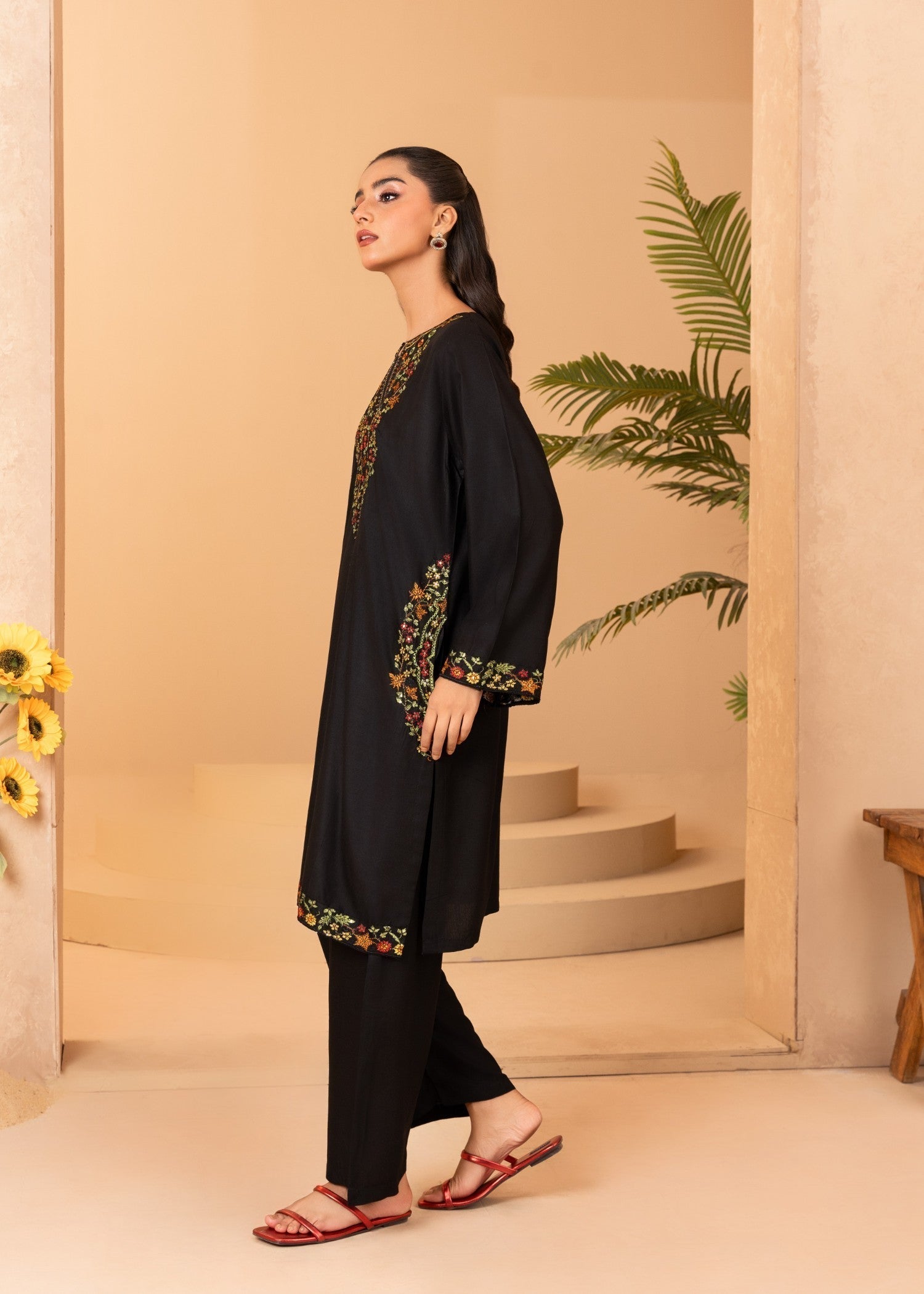 Chaudhary Arts Pocket black embroidered Women 2pcs