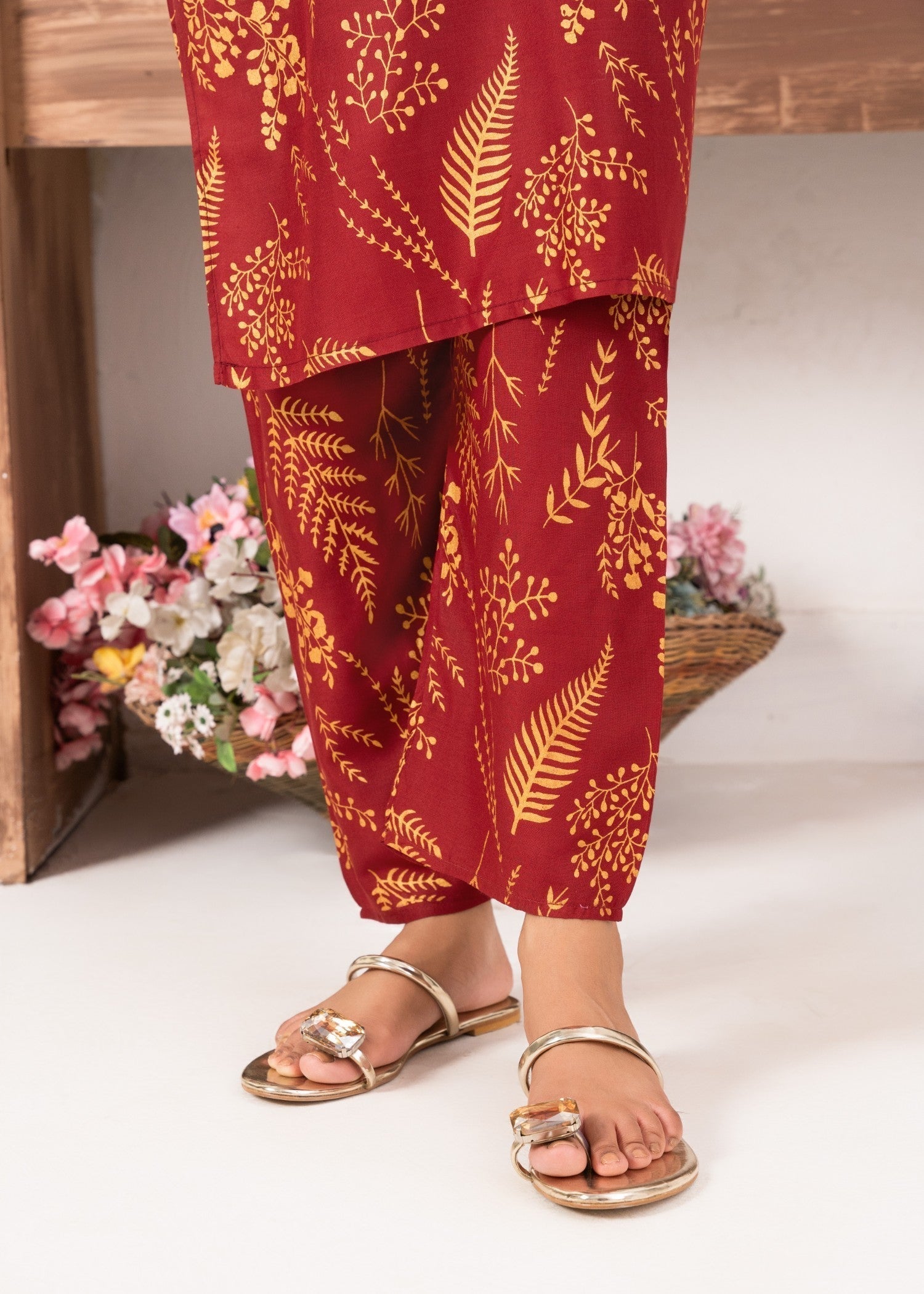 Chaudhary Arts Leave Maroon Women 2pcs
