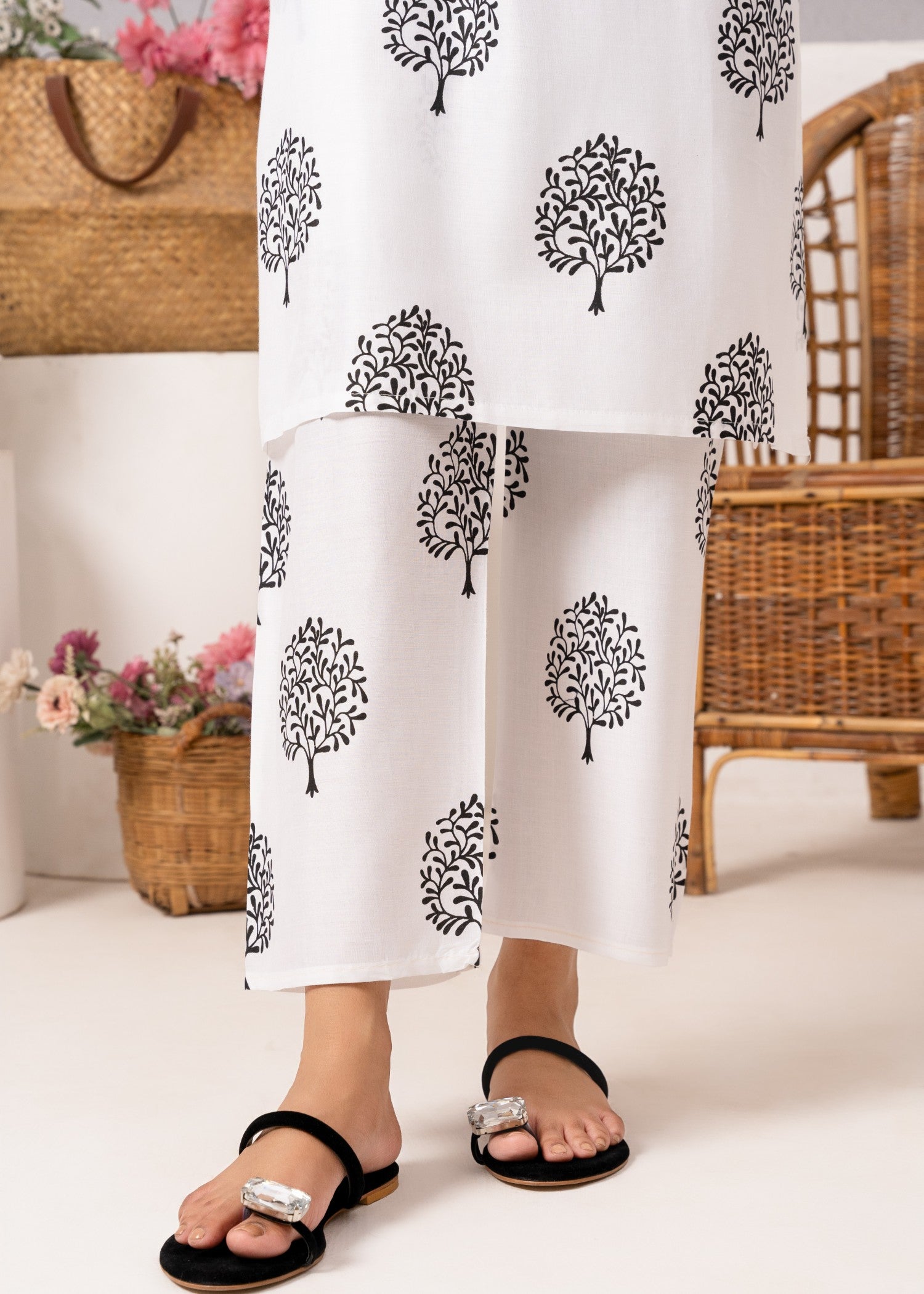 Chaudhary Arts Tree White Women 2pcs
