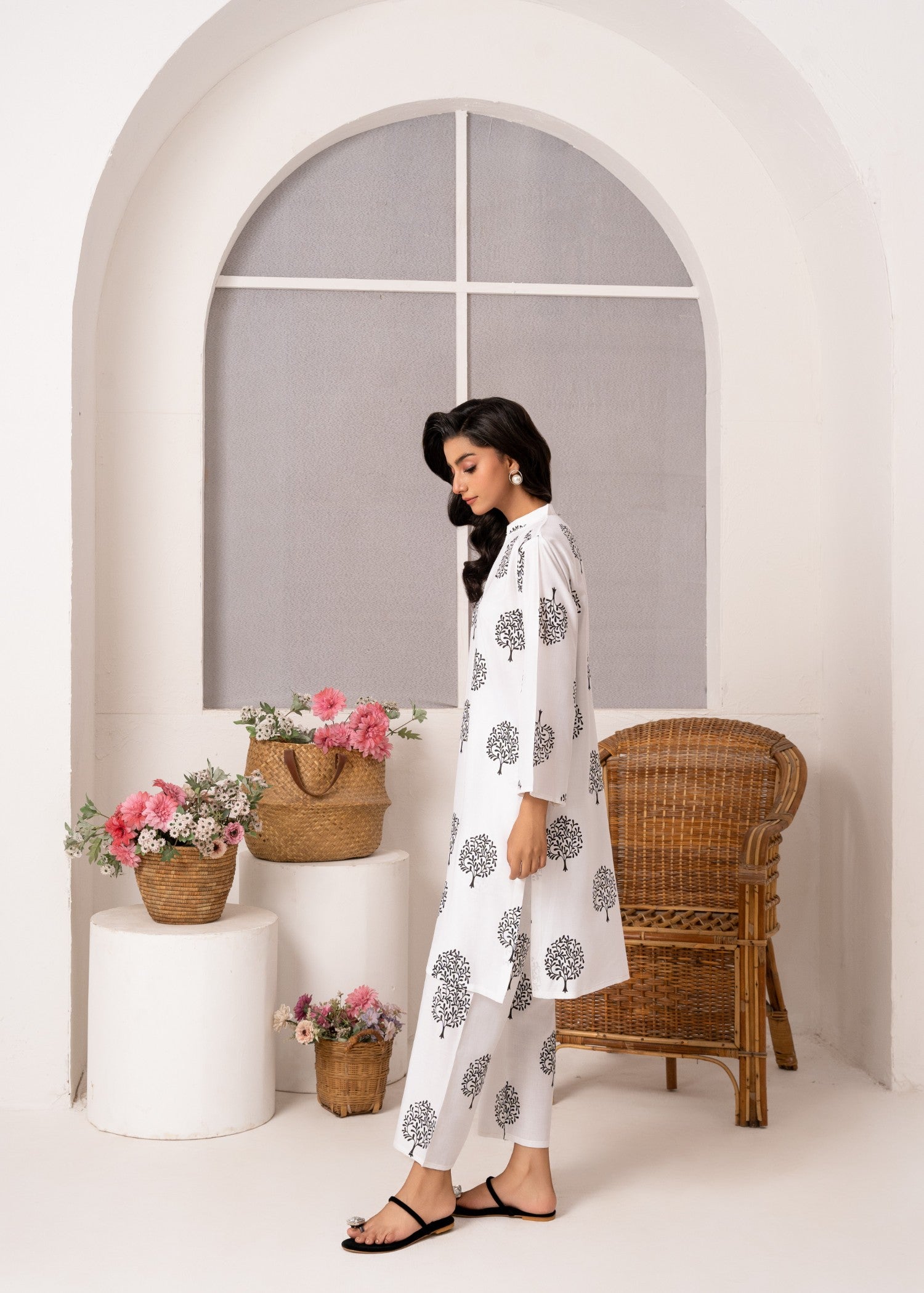 Chaudhary Arts Tree White Women 2pcs